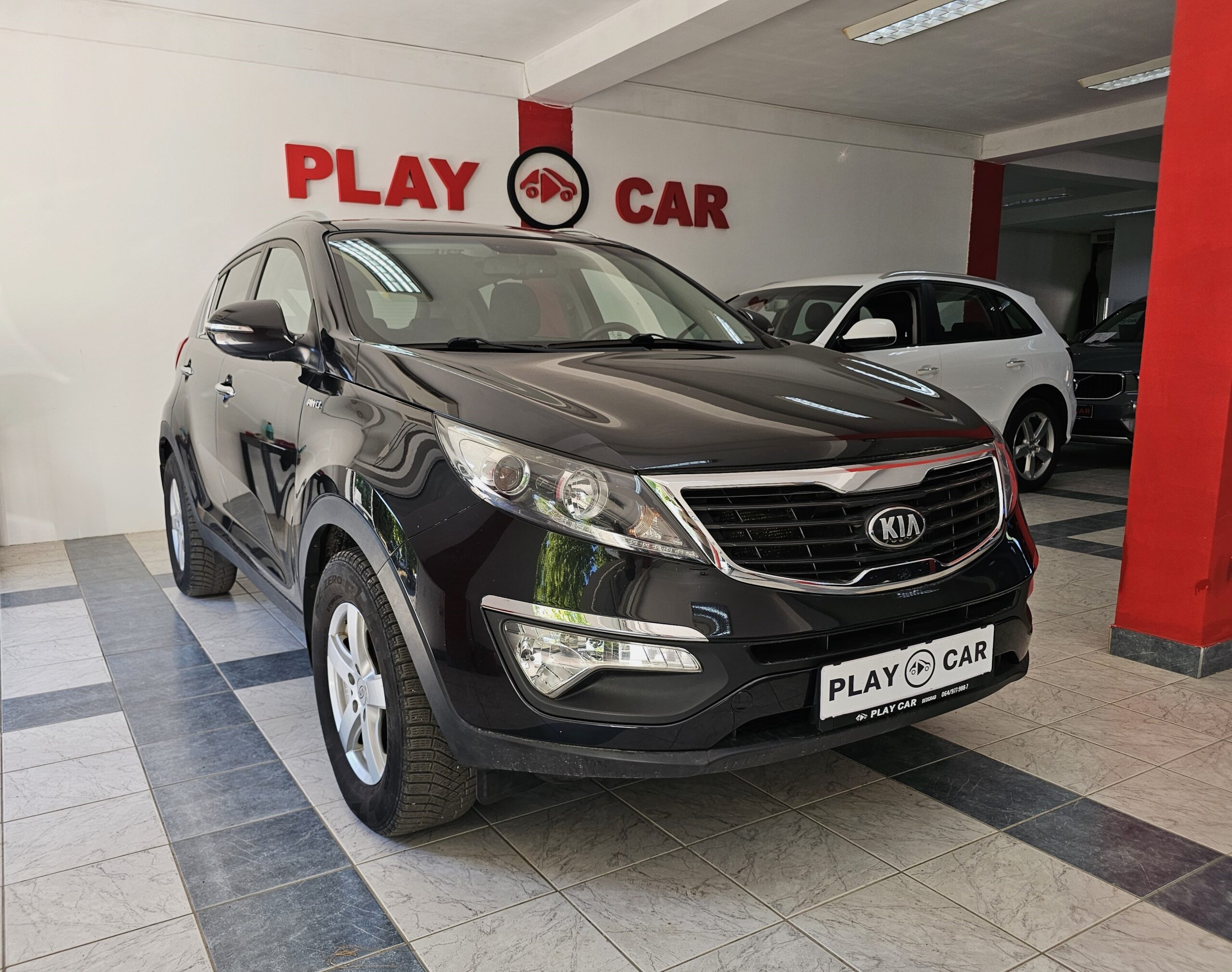 
								Kia Sportage full									