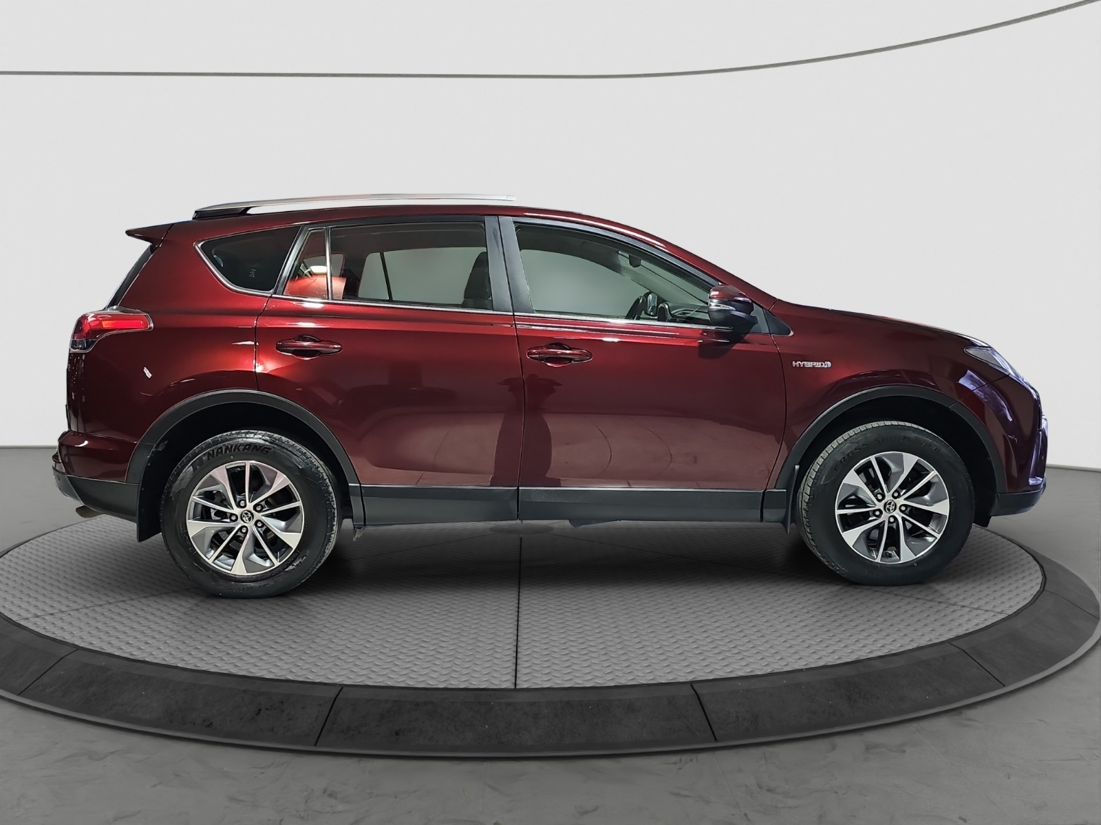 
								Toyota – RAV 4 full									