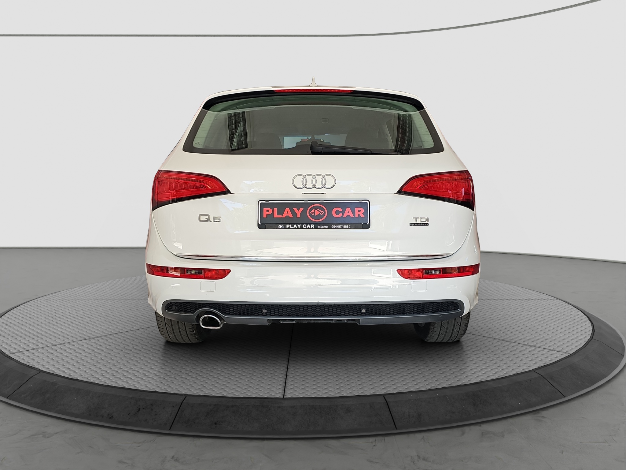 
								Audi Q5 full									