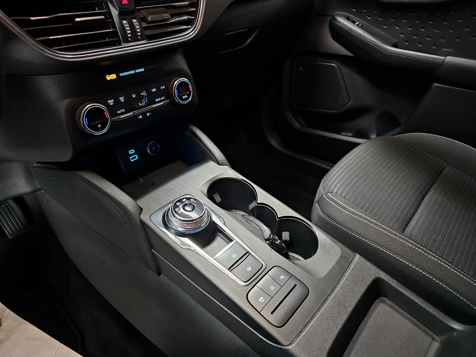 
								Ford Kuga full									