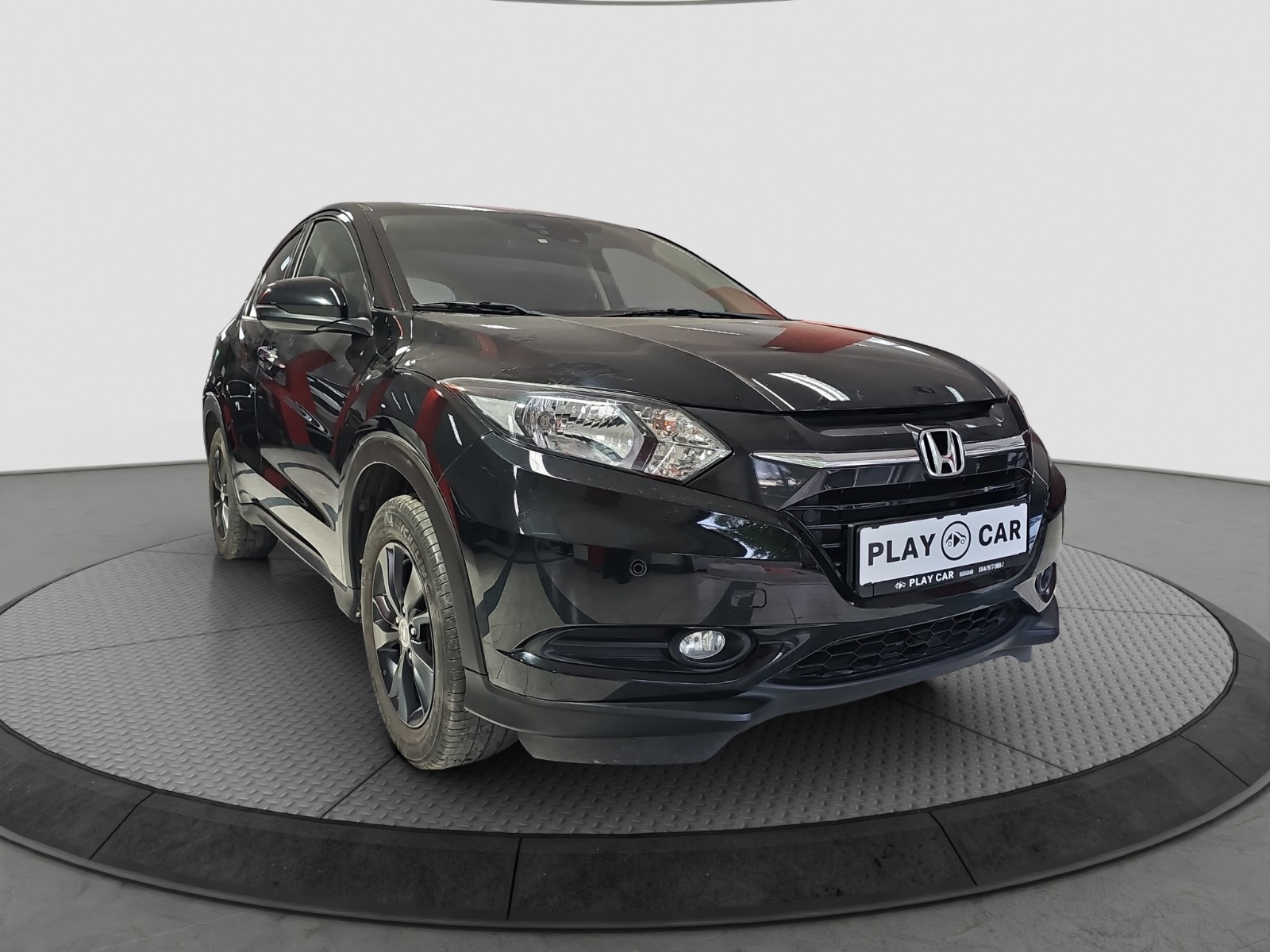 
								Honda HR-V full									