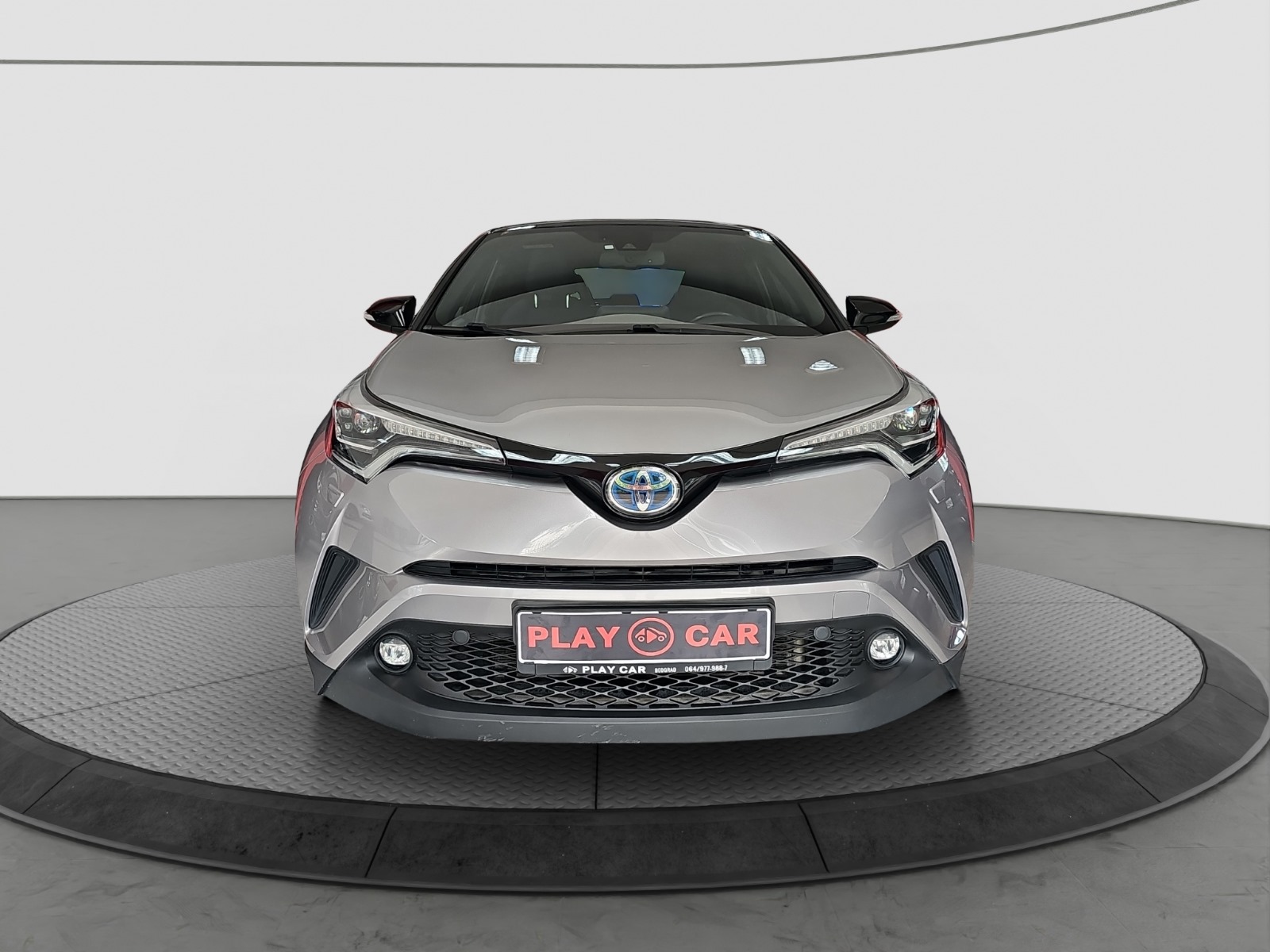 
								Toyota C-HR HYBRID full									