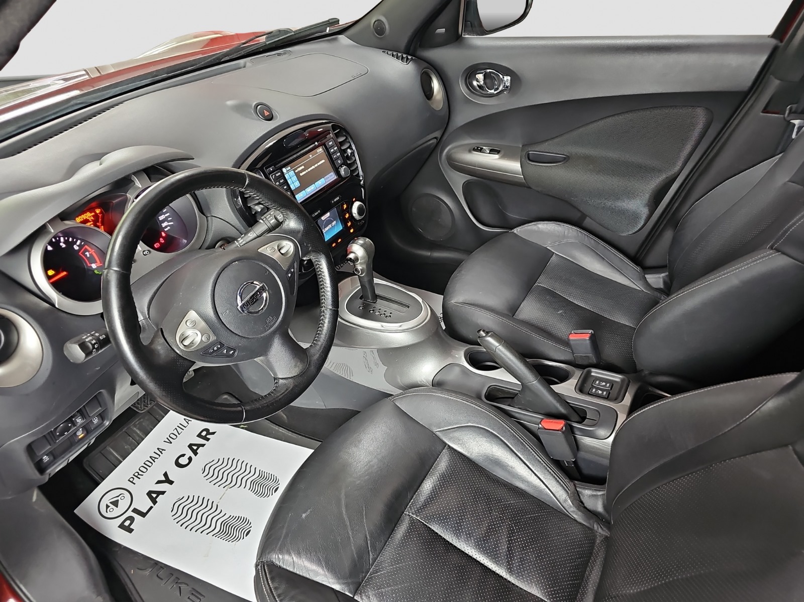 
								Nissan Juke full									