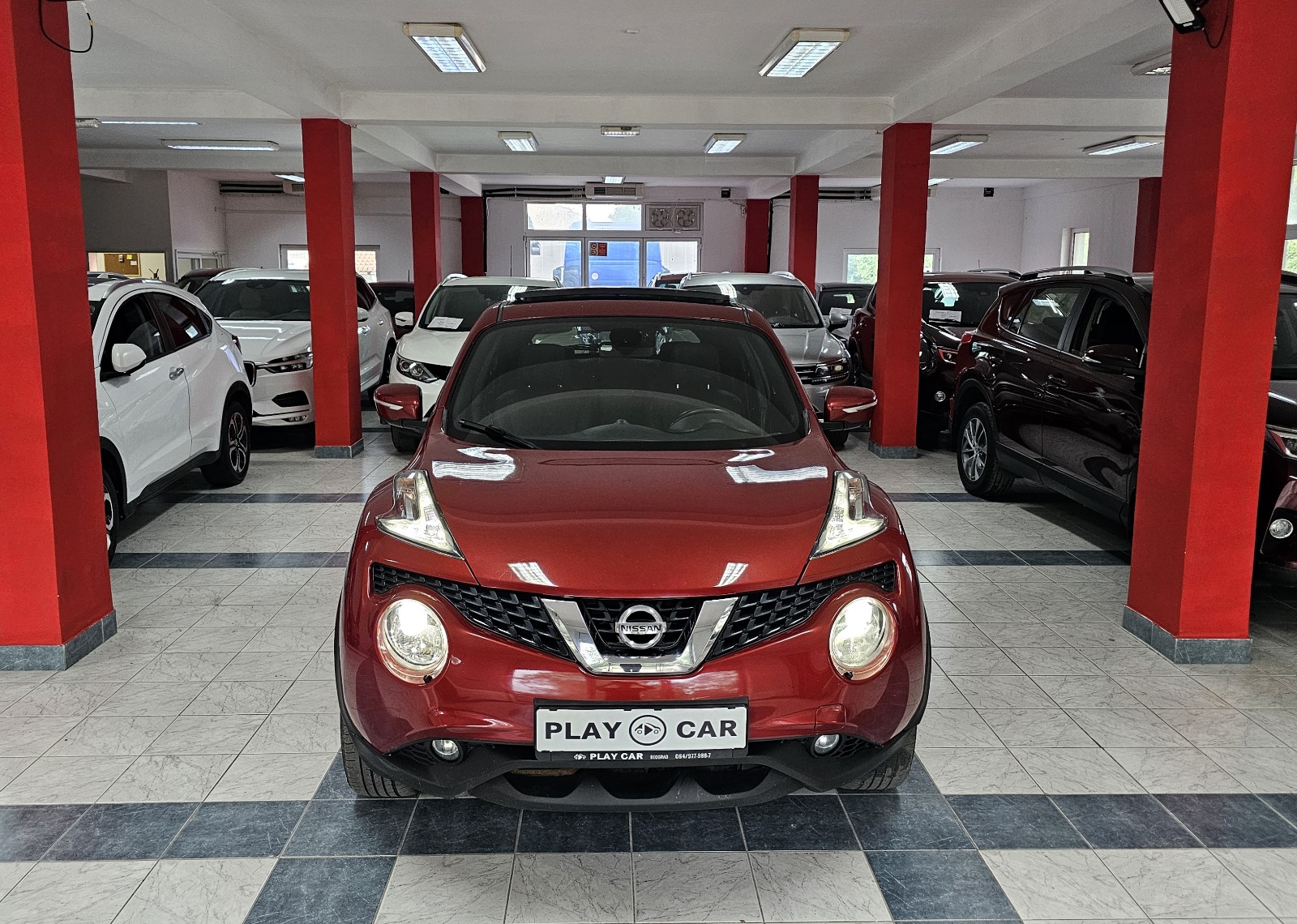 
								Nissan Juke full									