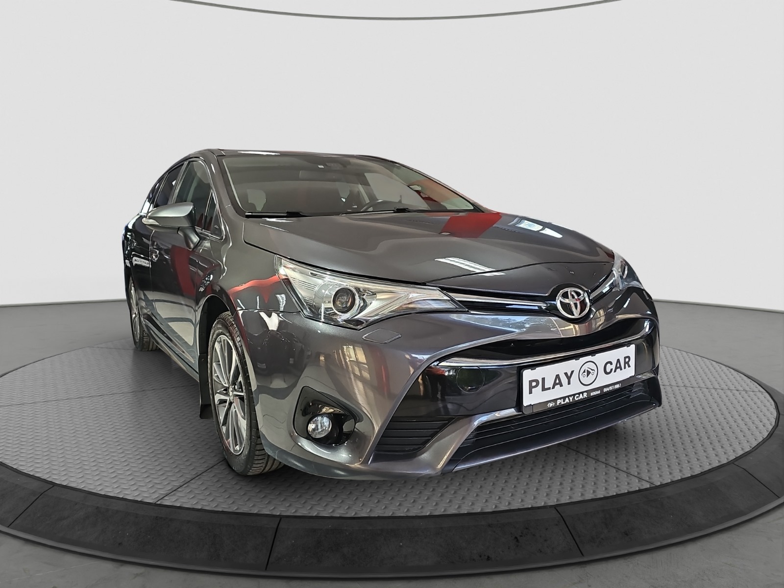 
								Toyota Avensis full									