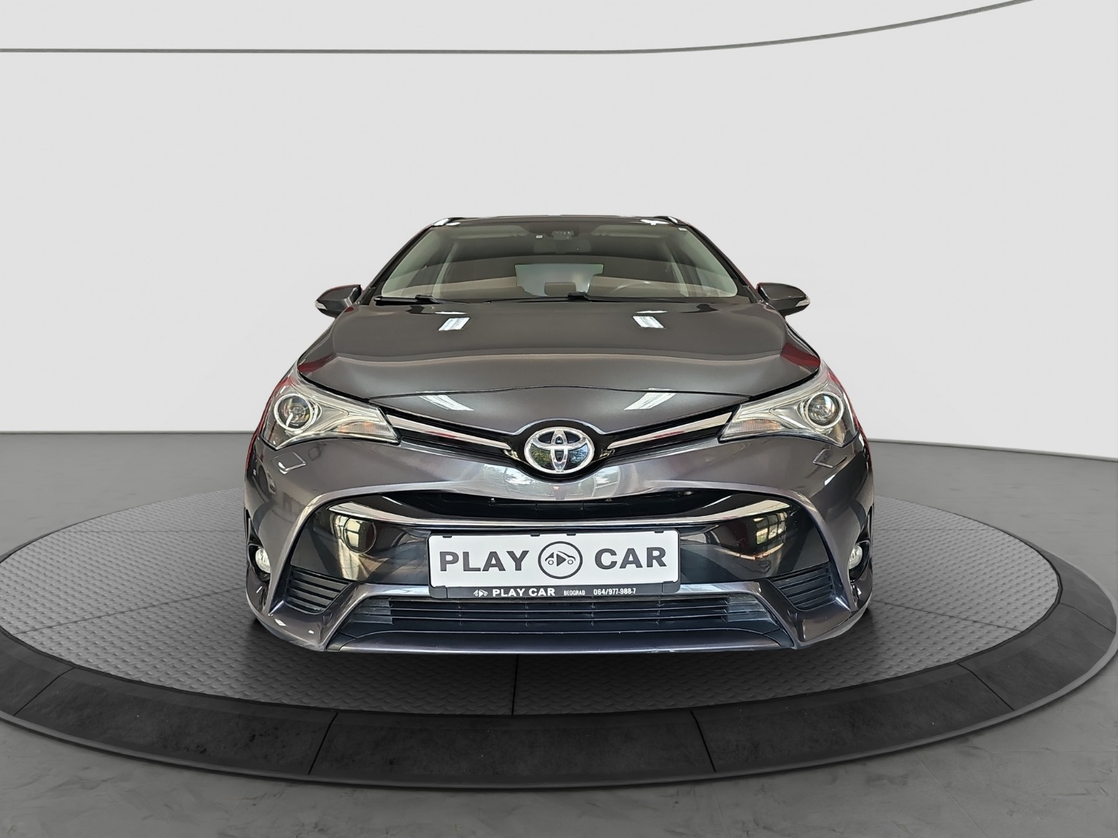 
								Toyota Avensis full									
