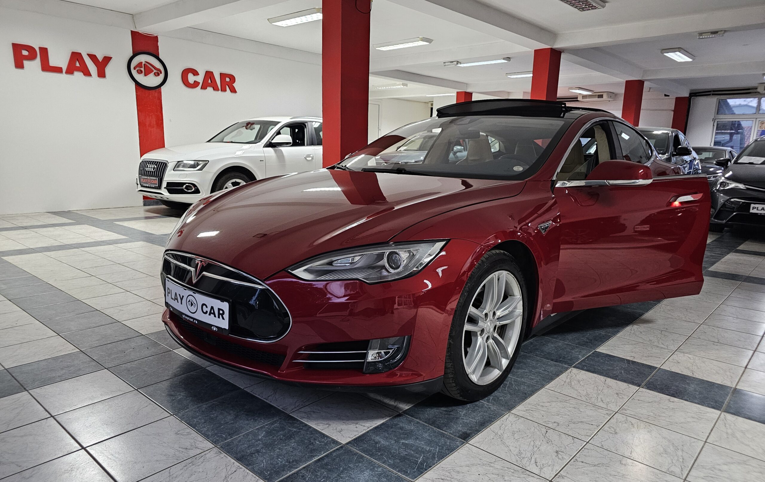 
								Tesla Model S P85D / FREE CHARGE full									