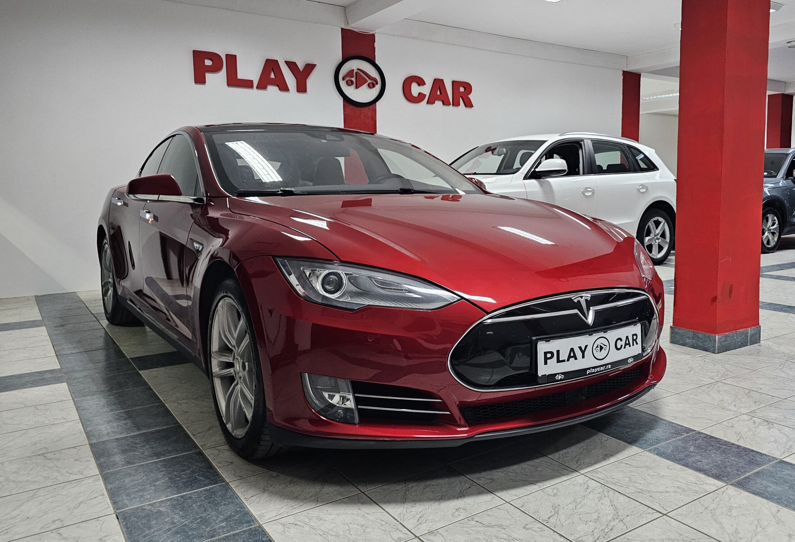 
								Tesla Model S P85D / FREE CHARGE full									