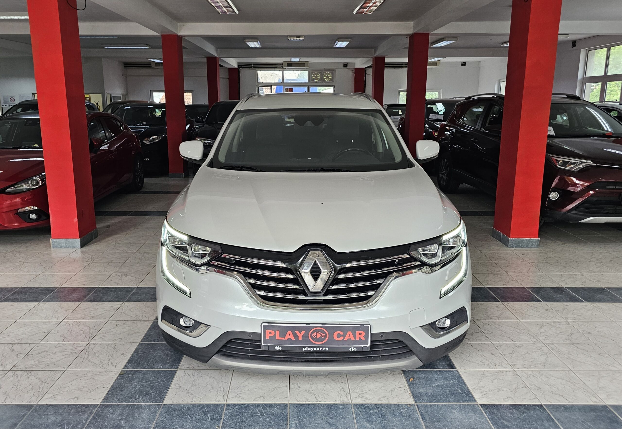 
								Renault Koleos full									