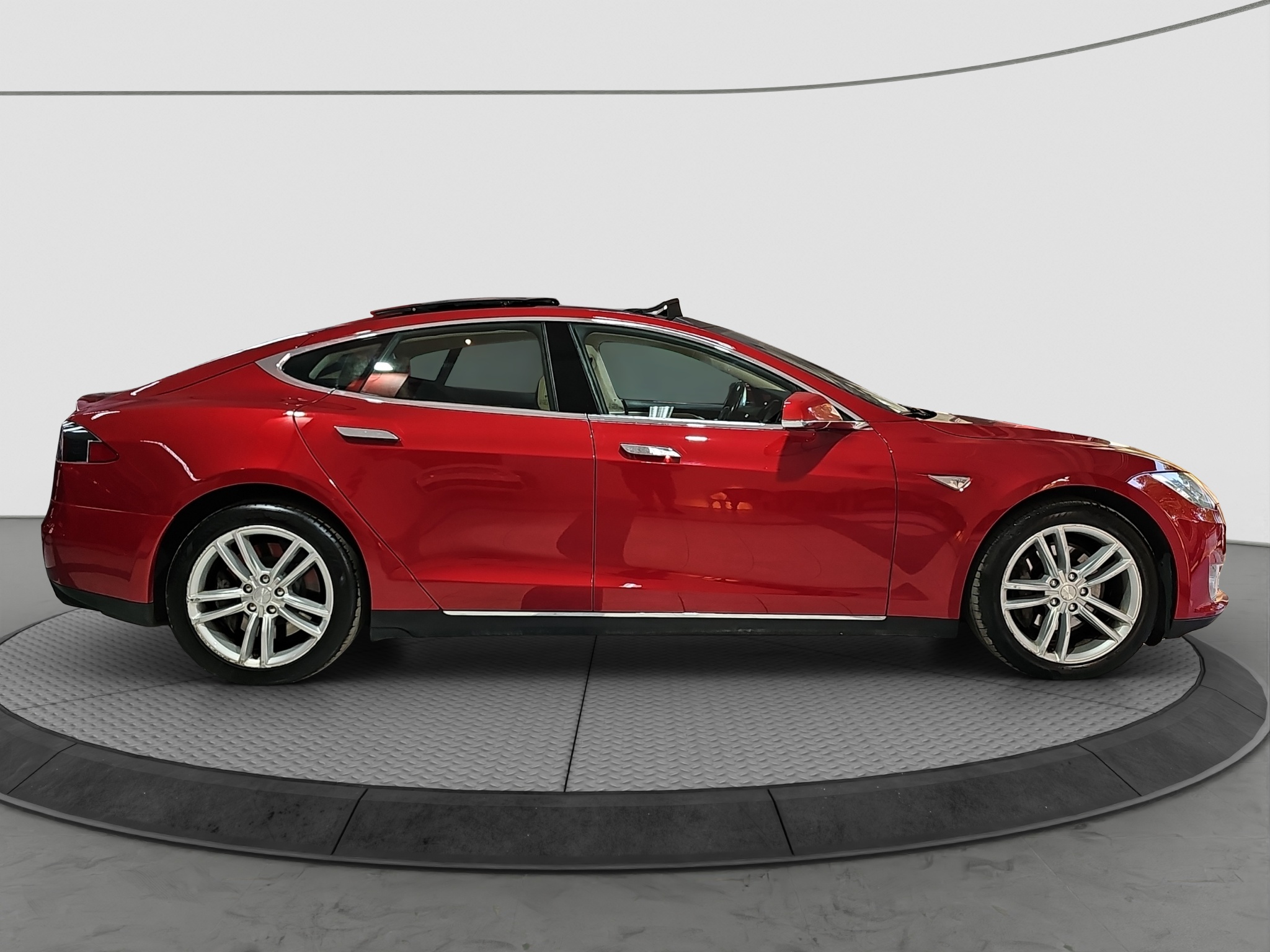 
								Tesla Model S P85D / FREE CHARGE full									
