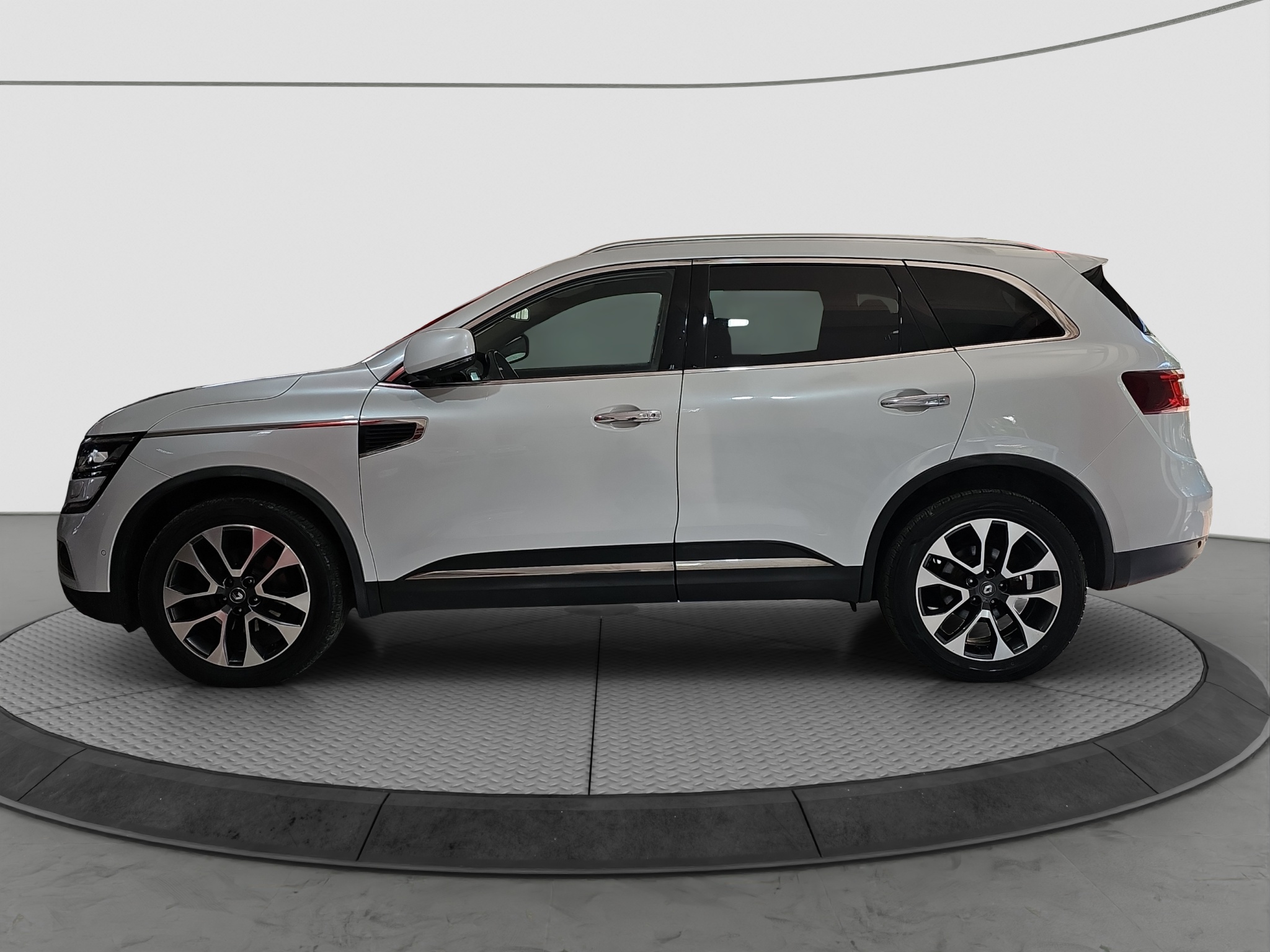 
								Renault Koleos full									