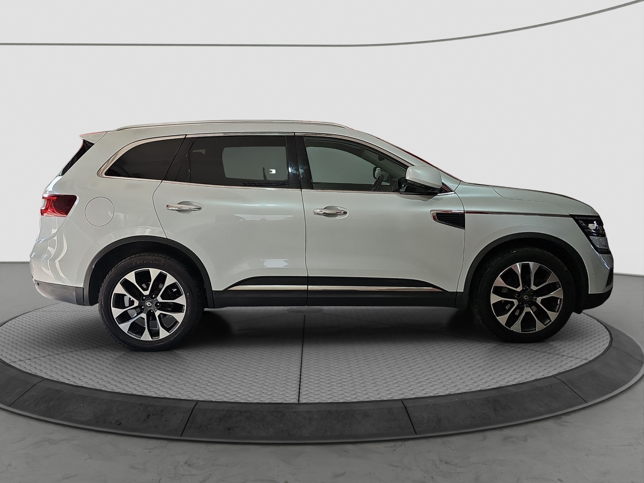 
								Renault Koleos full									