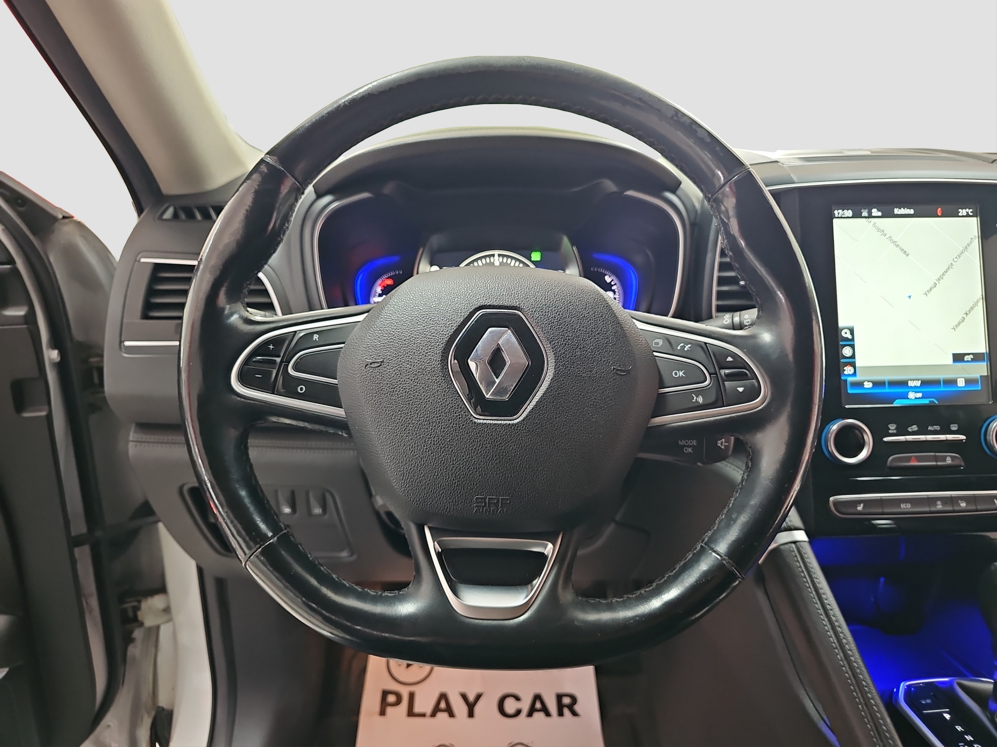 
								Renault Koleos full									