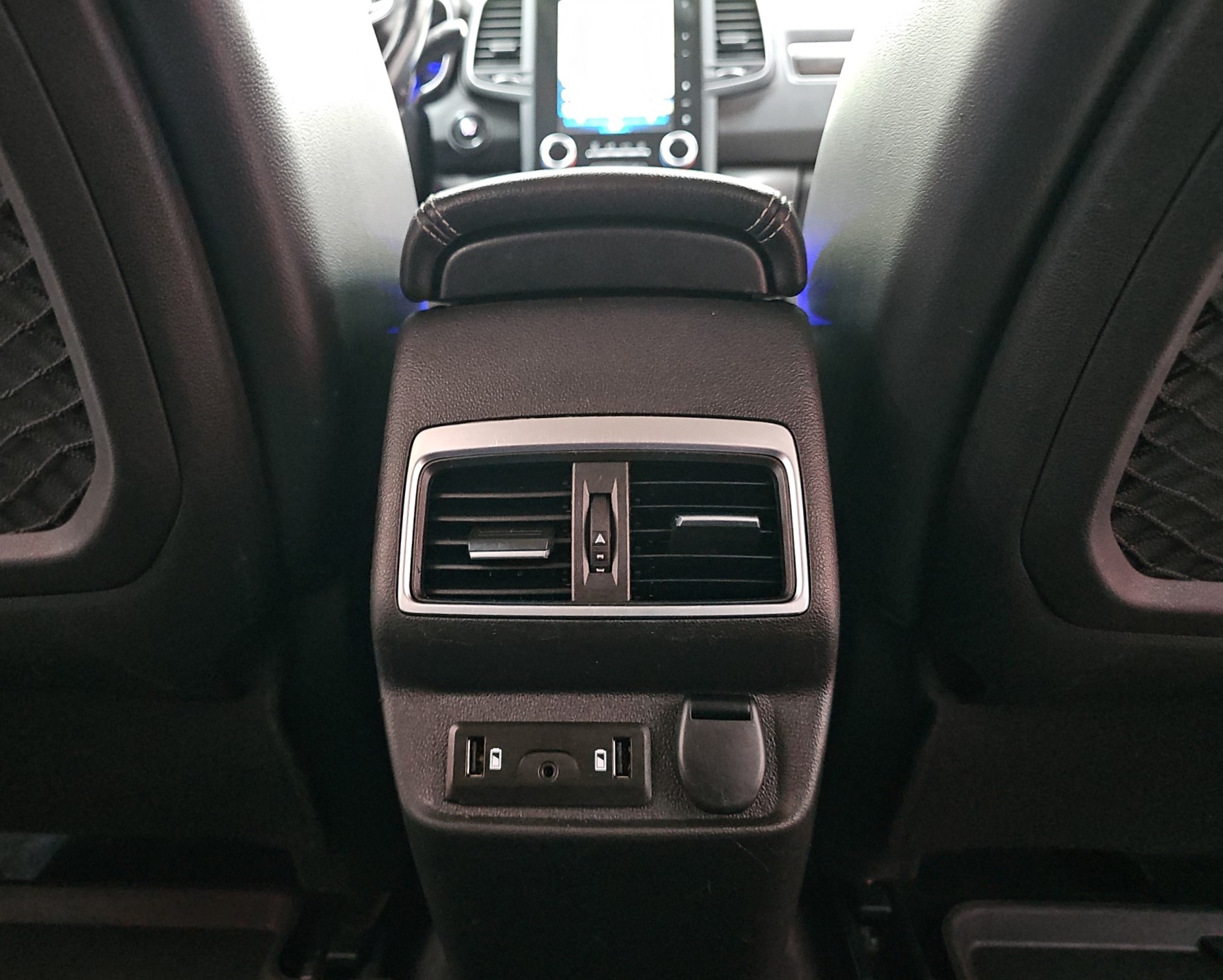 
								Renault Koleos full									