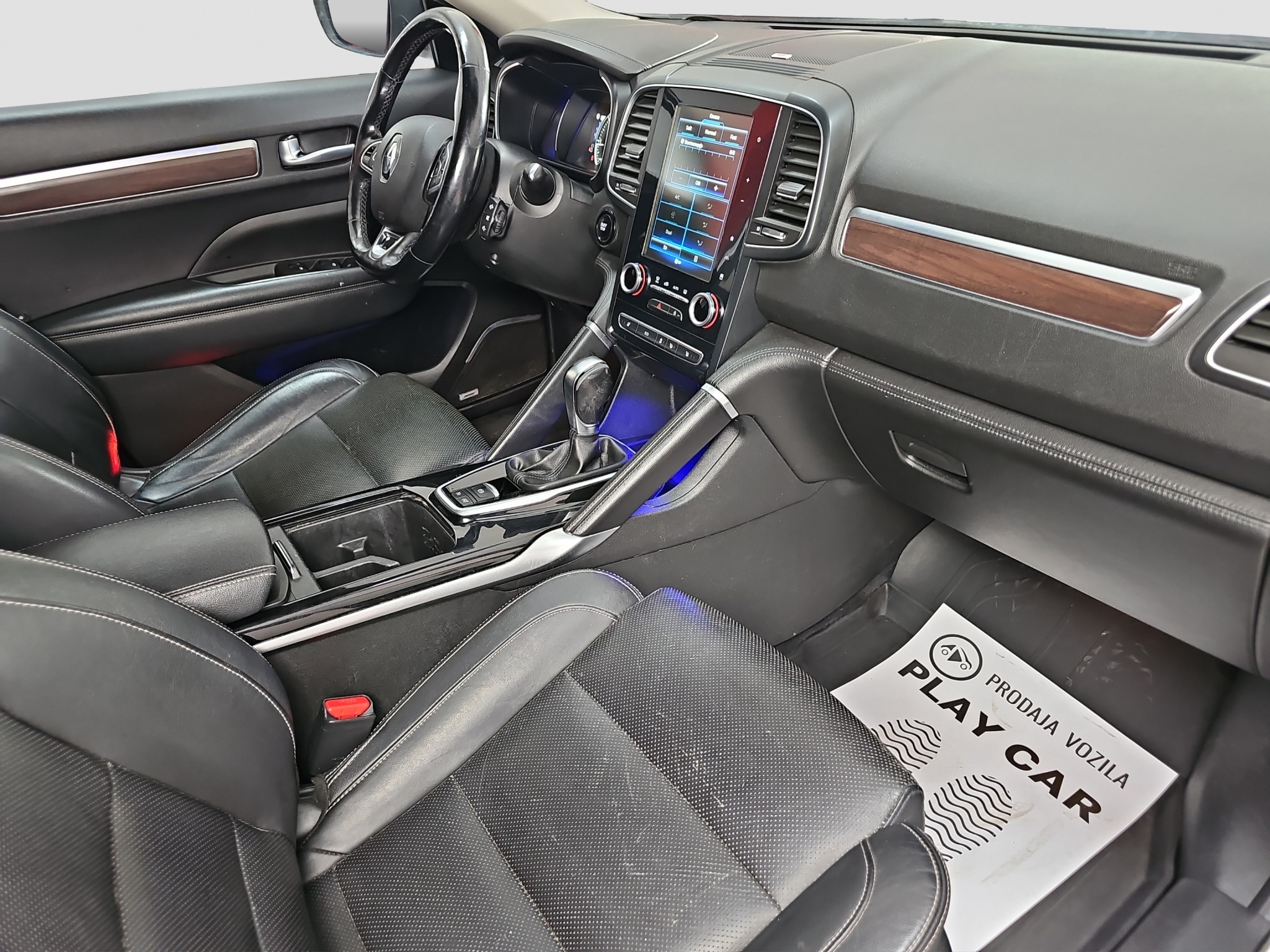 
								Renault Koleos full									