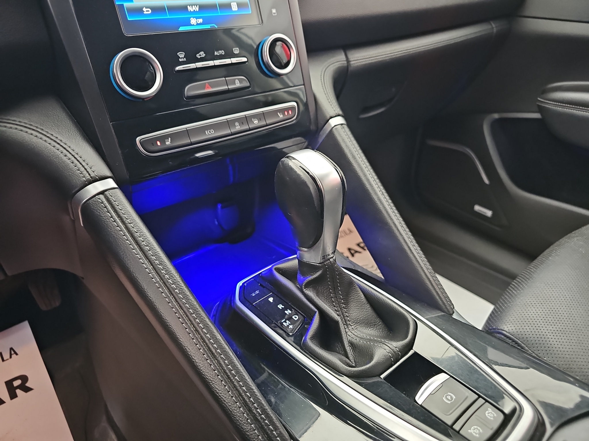
								Renault Koleos full									
