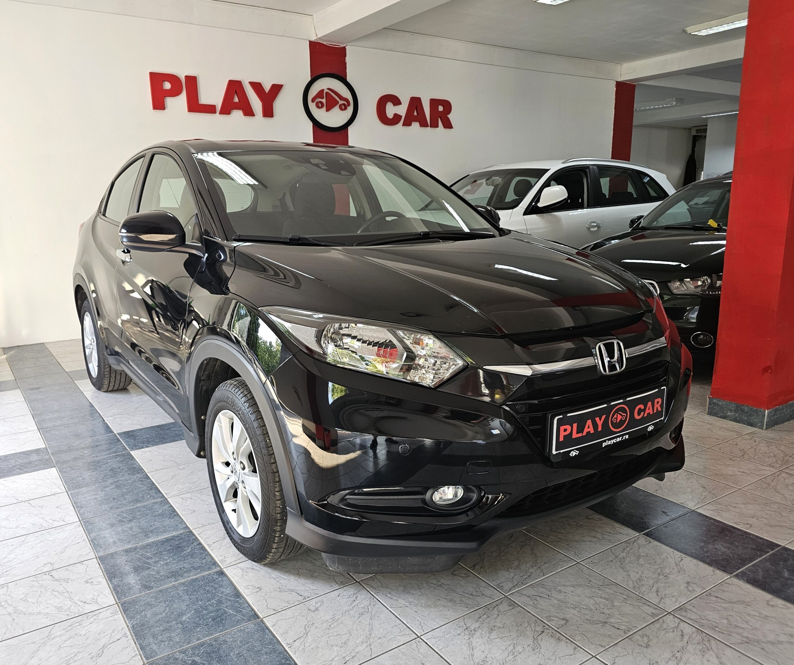 
								Honda HR-V N.O.V/ T.0.P full									