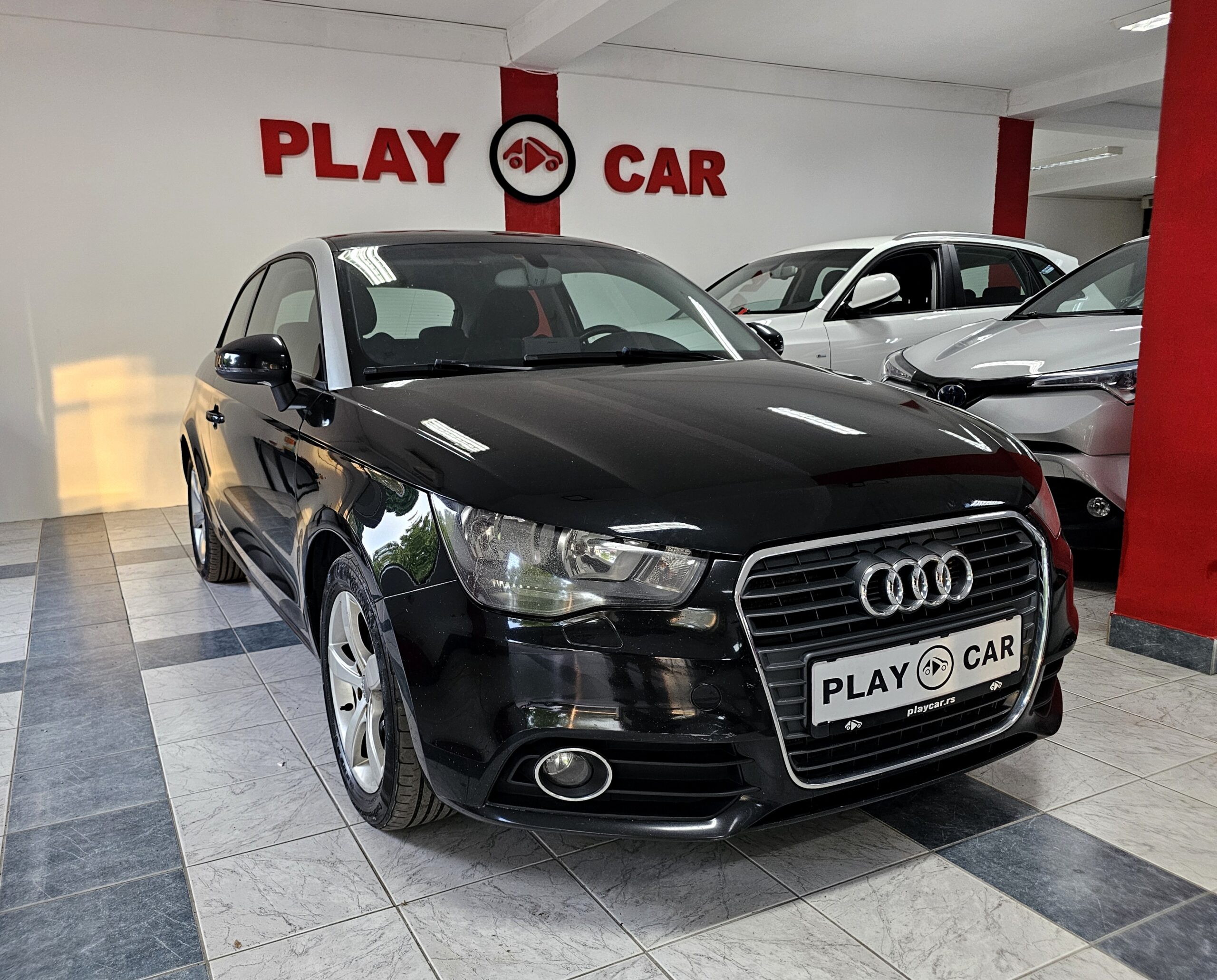 
								Audi A1 ODLIČAN full									