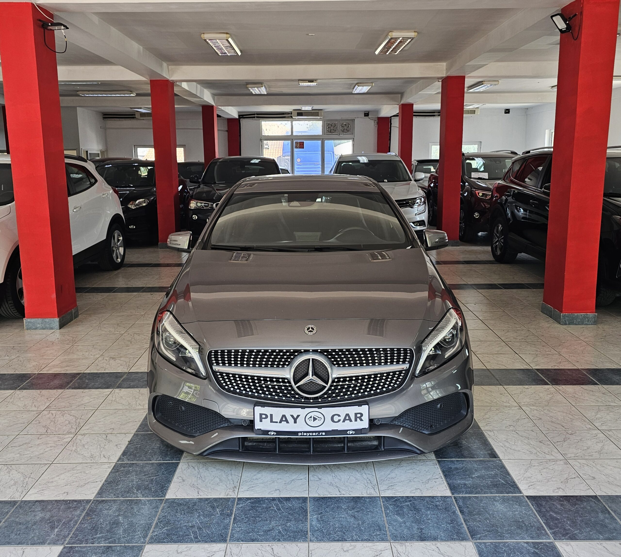 
								Mercedes Benz A 180 3 x AMG full									