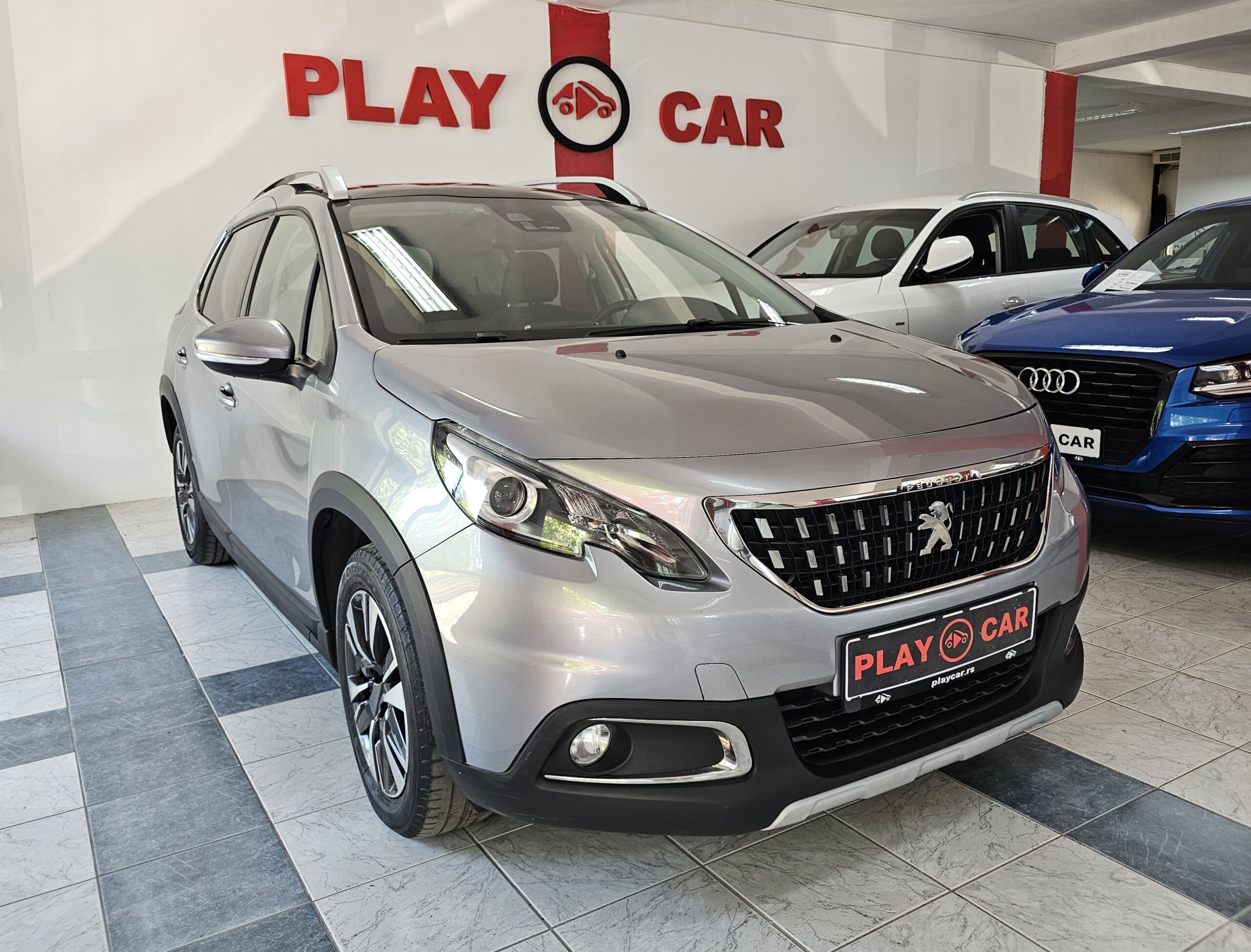 
								Peugeot 2008 AUT0/PANO full									