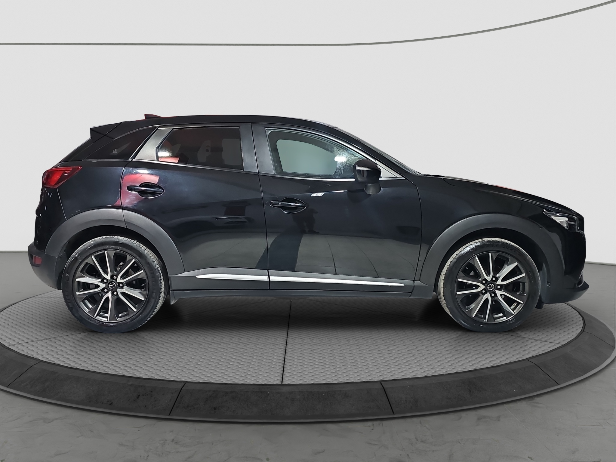 
								Mazda CX-3 FULL full									