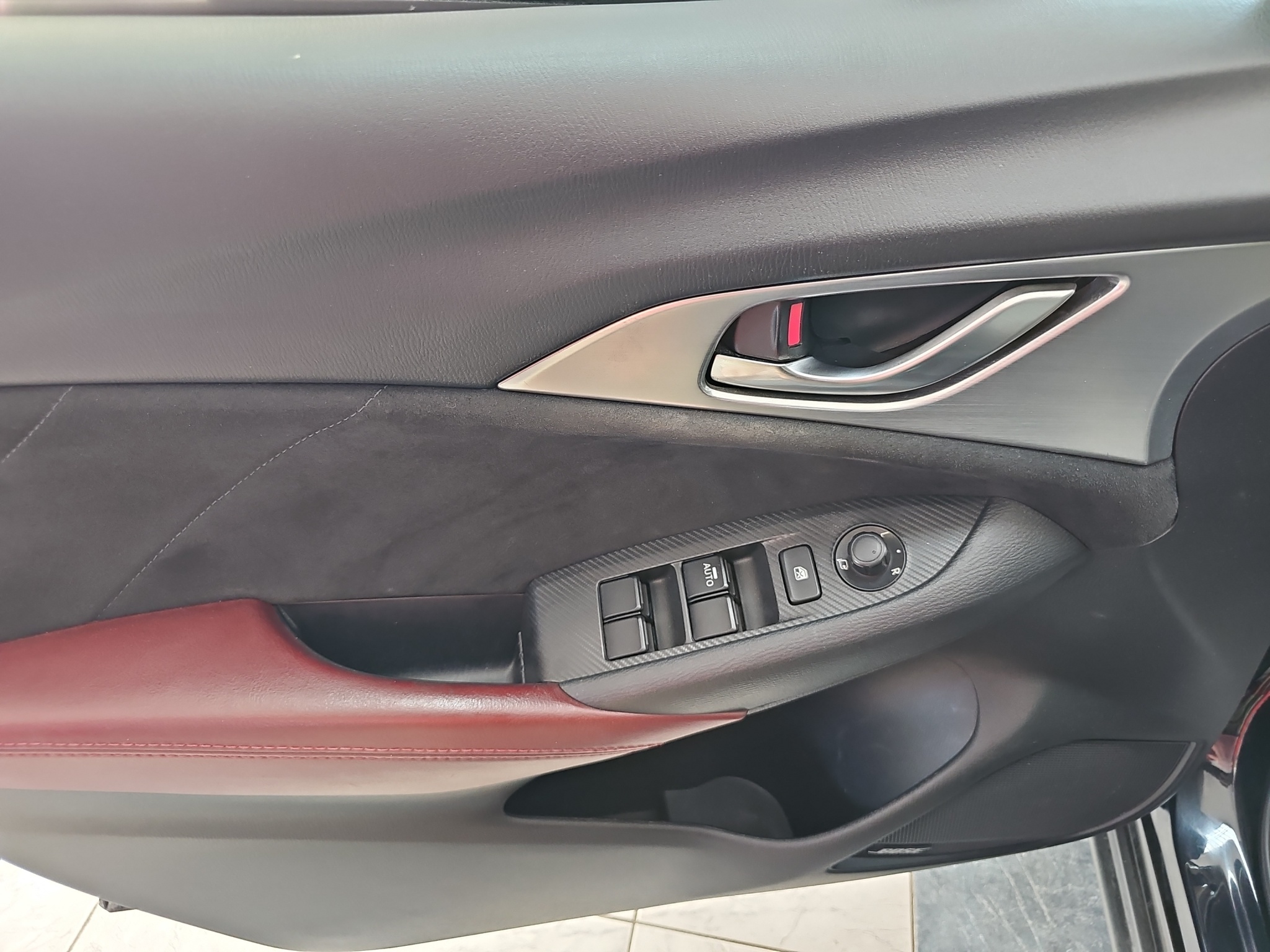 
								Mazda CX-3 FULL full									