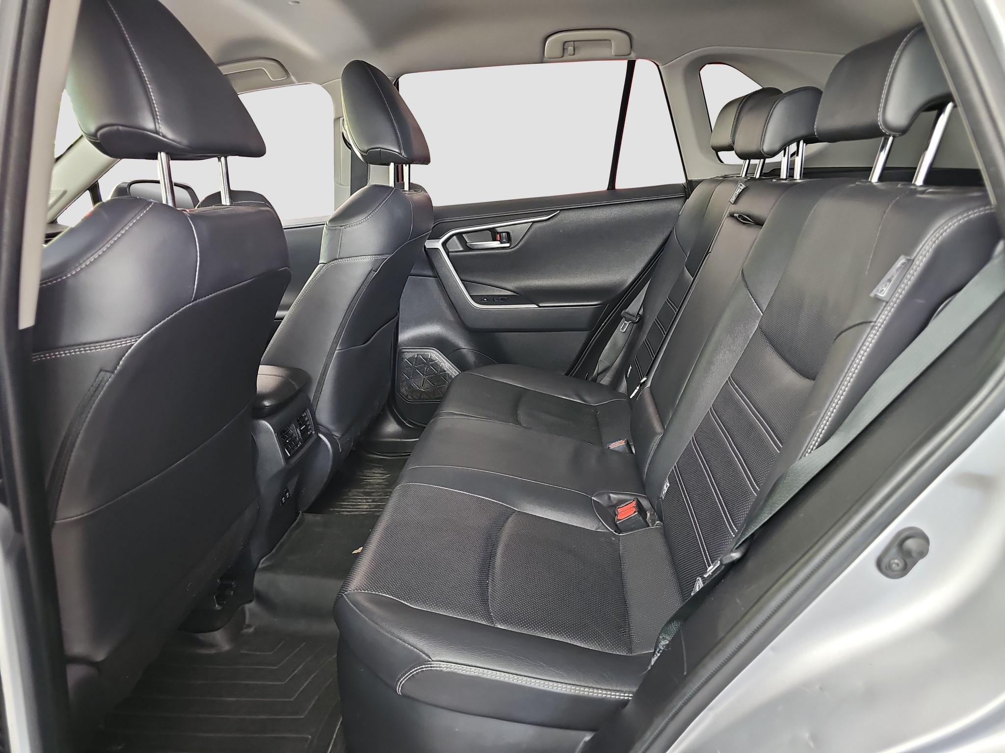 
								Toyota RAV 4 AWD/AUT0/T0P full									