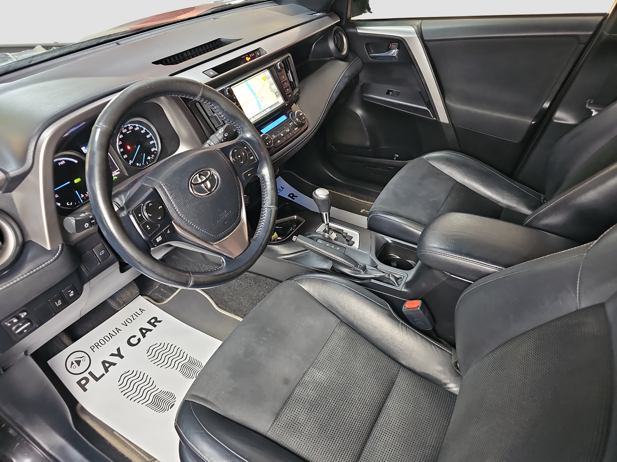 
								Toyota RAV 4 Nord Edition / 4×4 full									