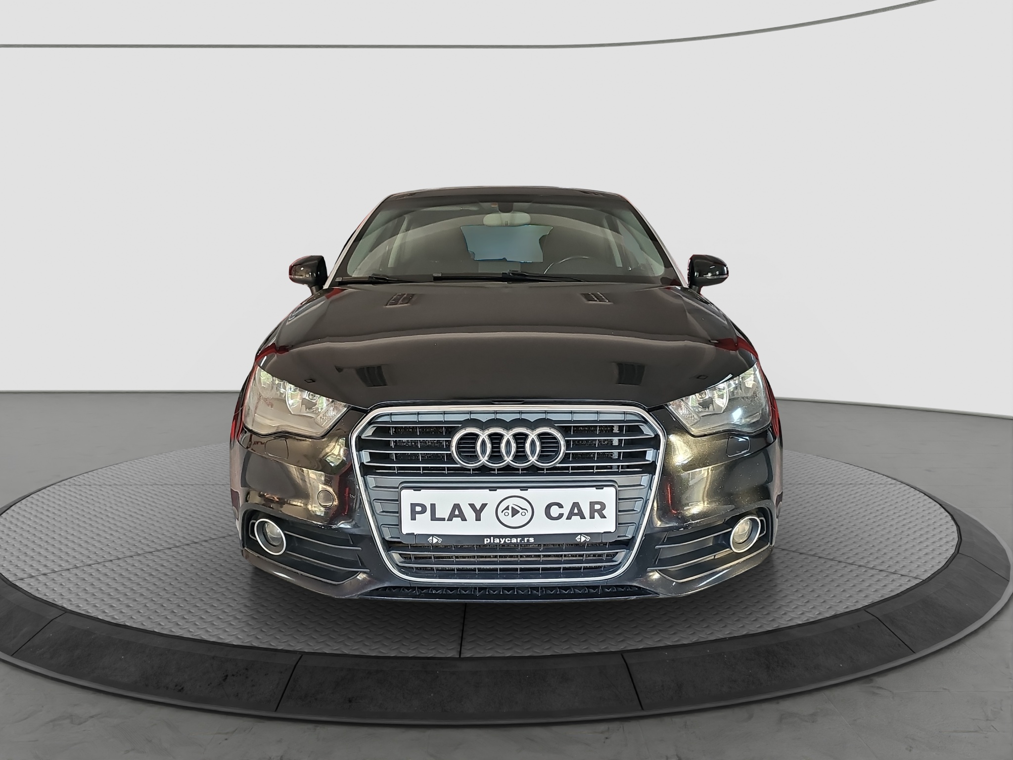 
								Audi A1 ODLIČAN full									