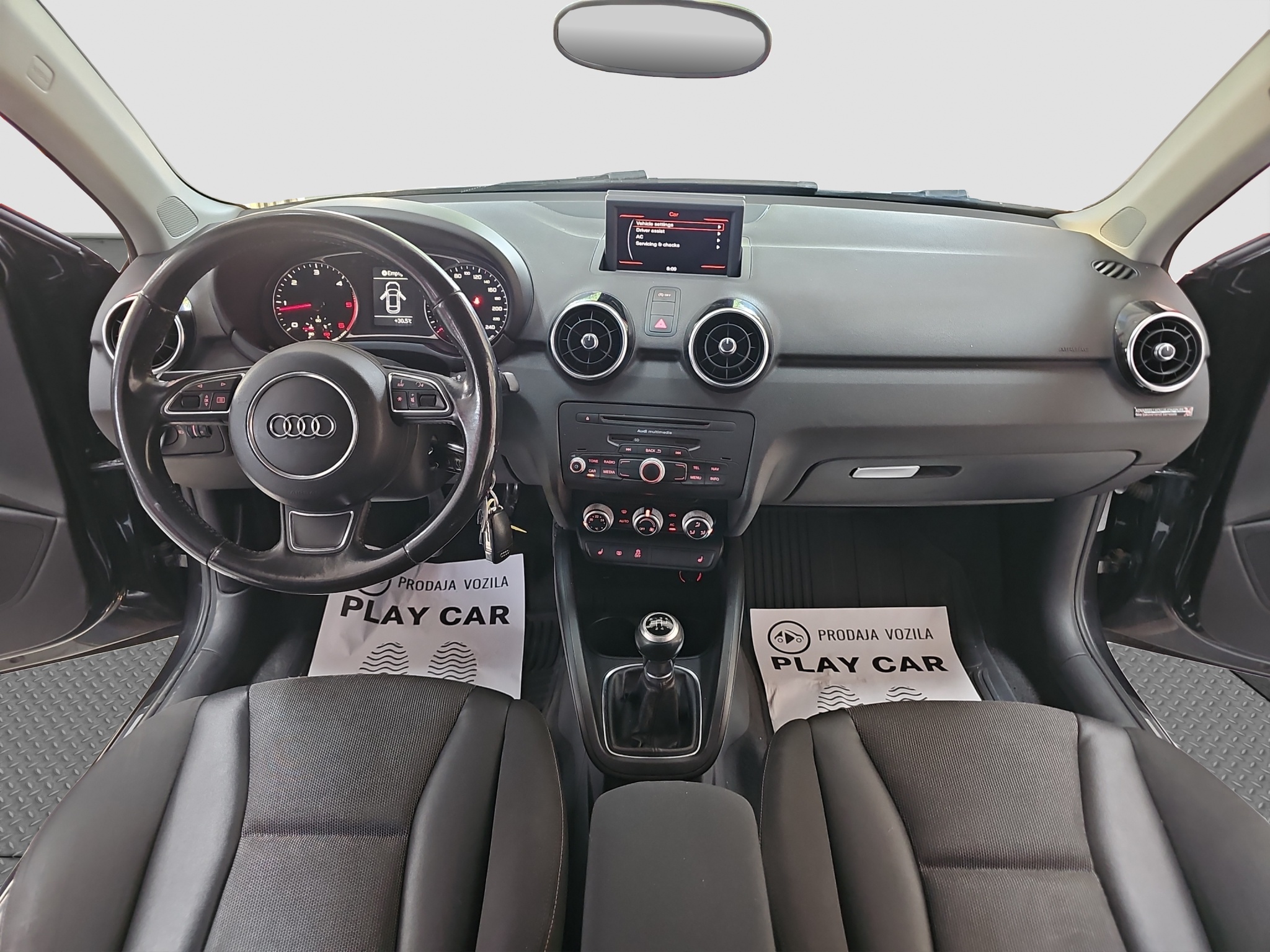 
								Audi A1 ODLIČAN full									