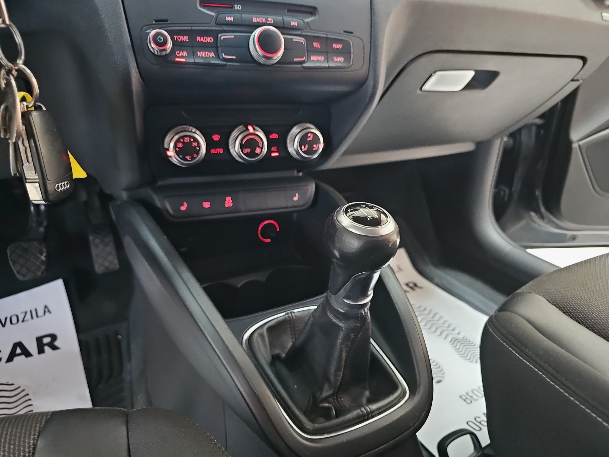
								Audi A1 ODLIČAN full									