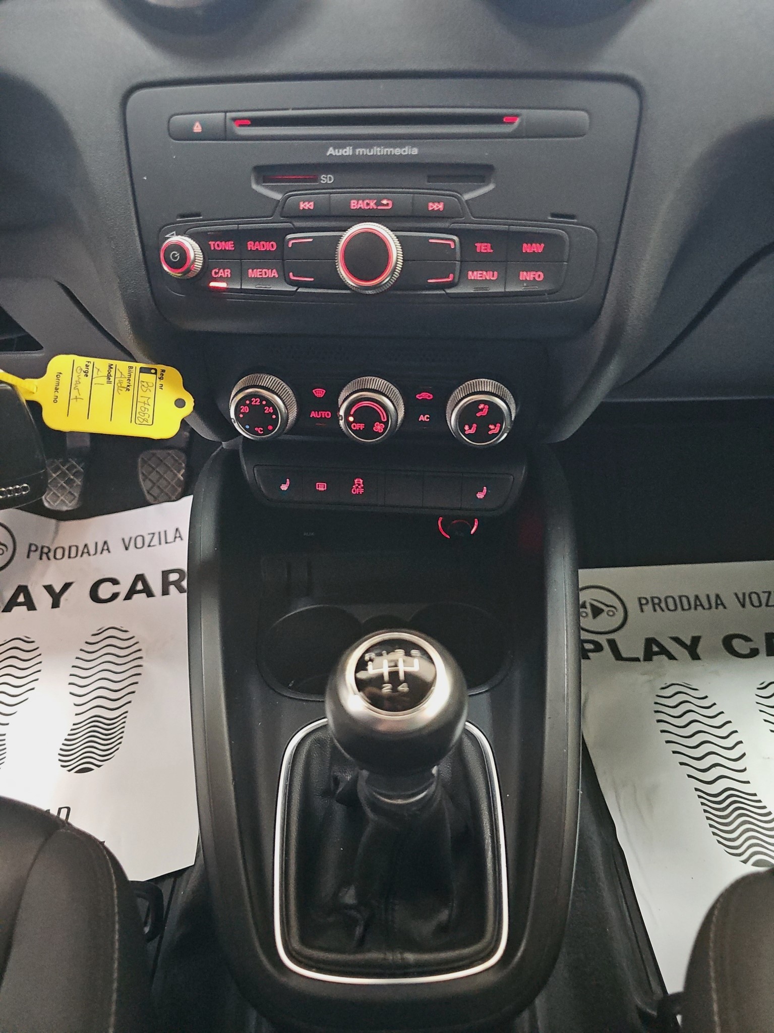 
								Audi A1 ODLIČAN full									