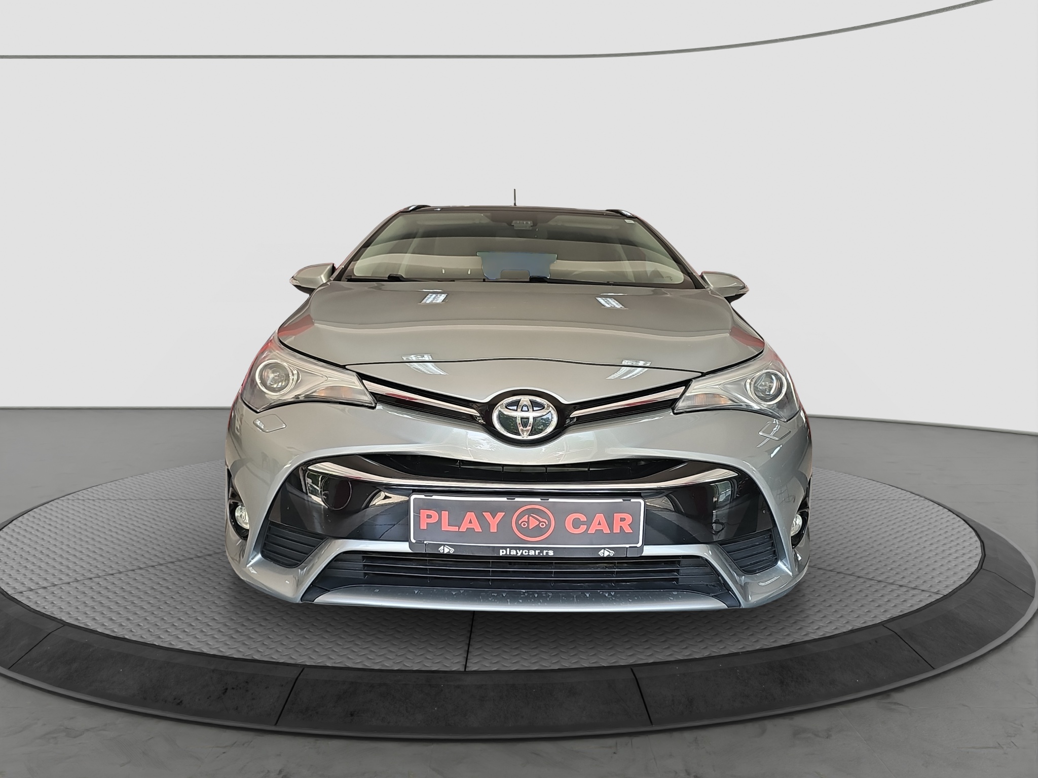
								Toyota Avensis AUT/T0P full									