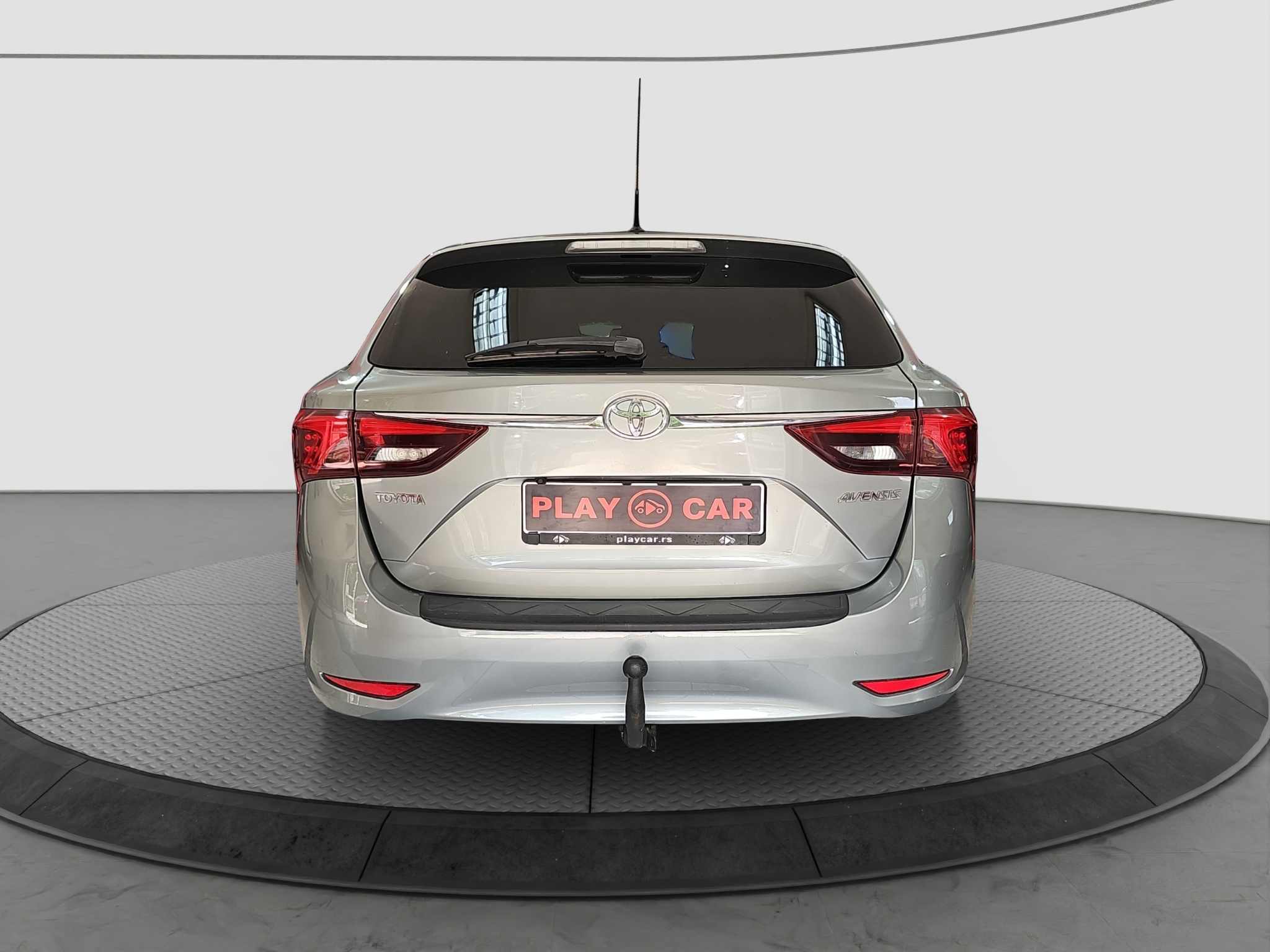 
								Toyota Avensis AUT/T0P full									