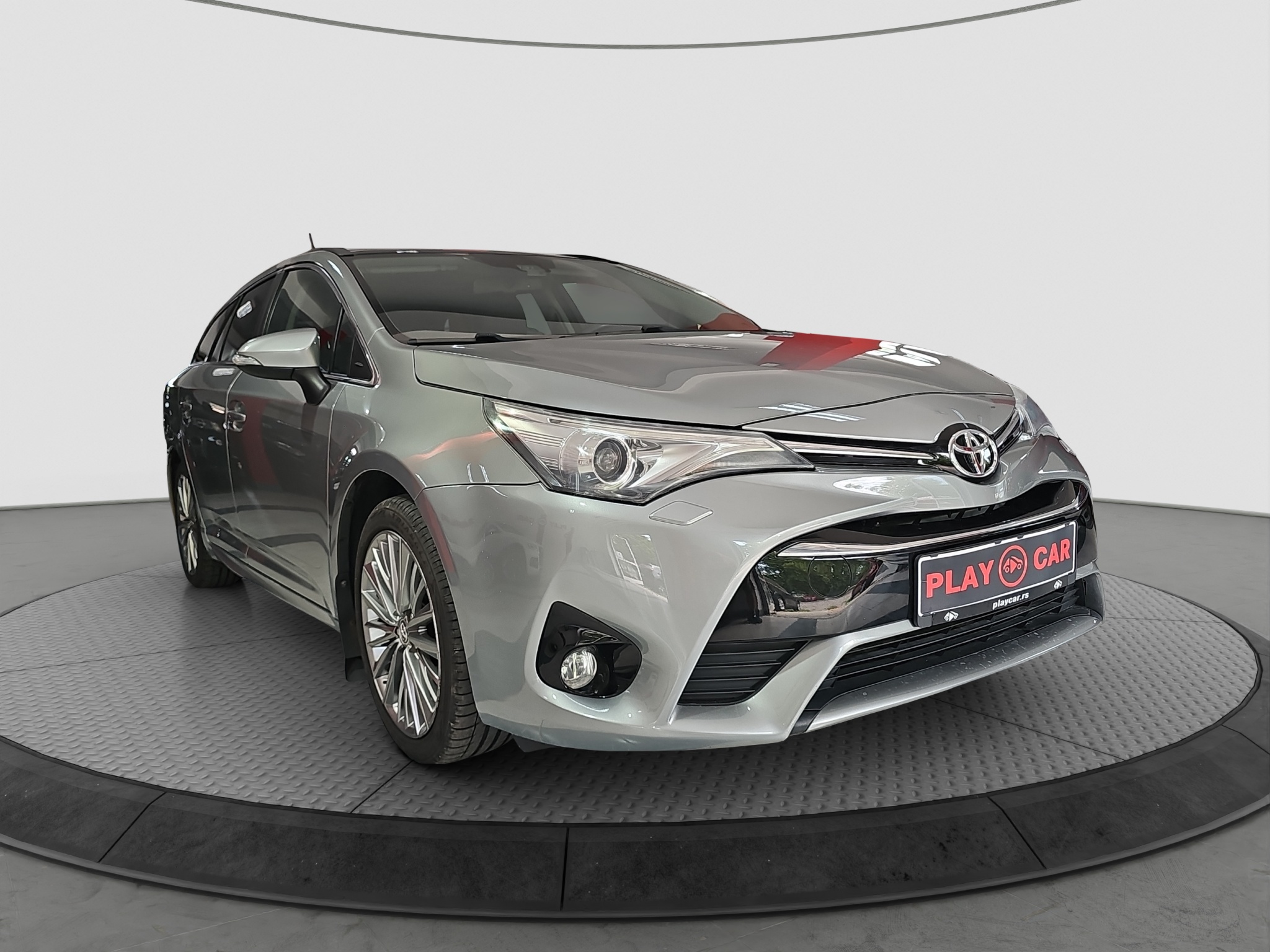 
								Toyota Avensis AUT/T0P full									
