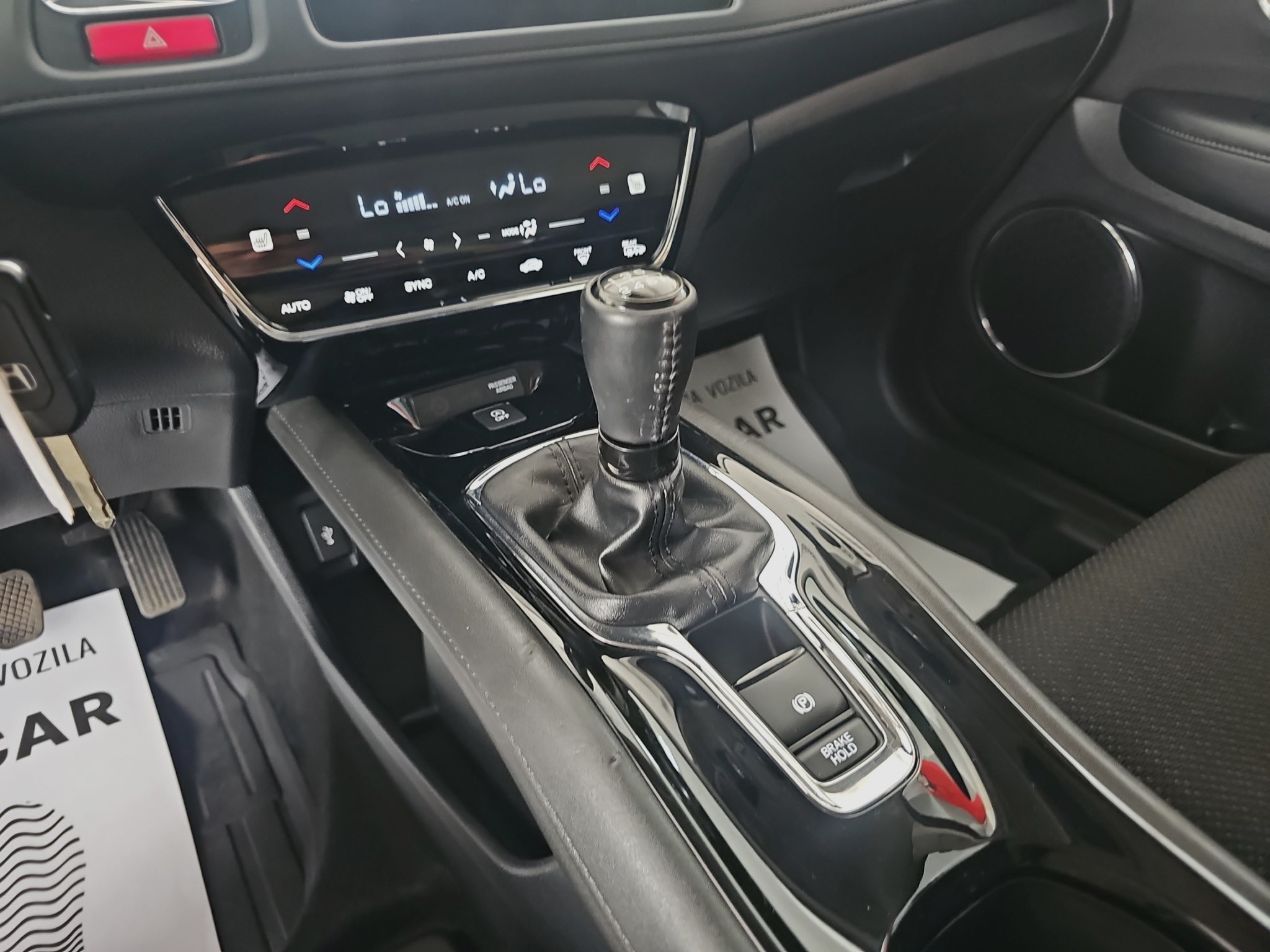 
								Honda HR-V N.O.V/ T.0.P full									