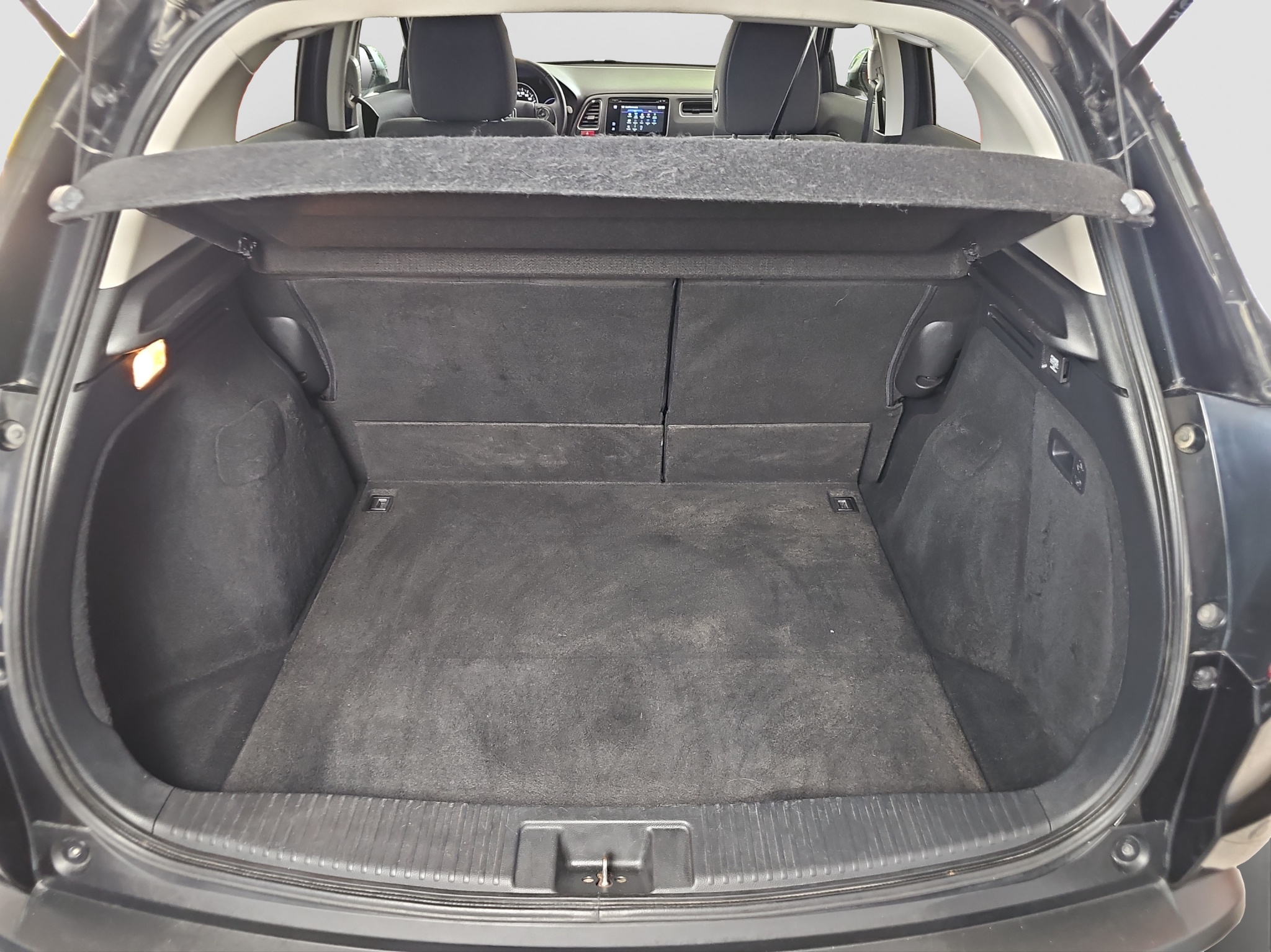 
								Honda HR-V N.O.V/ T.0.P full									