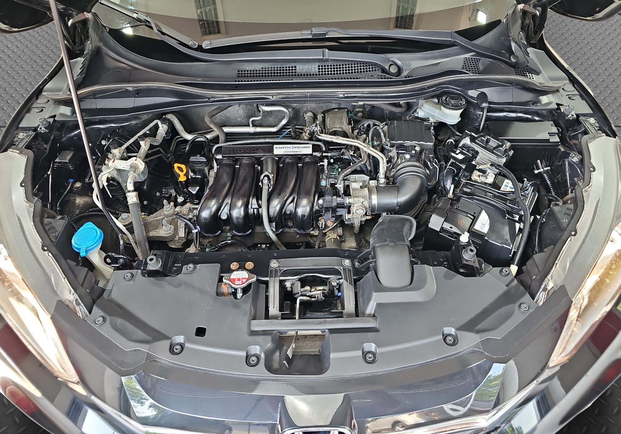 
								Honda HR-V N.O.V/ T.0.P full									