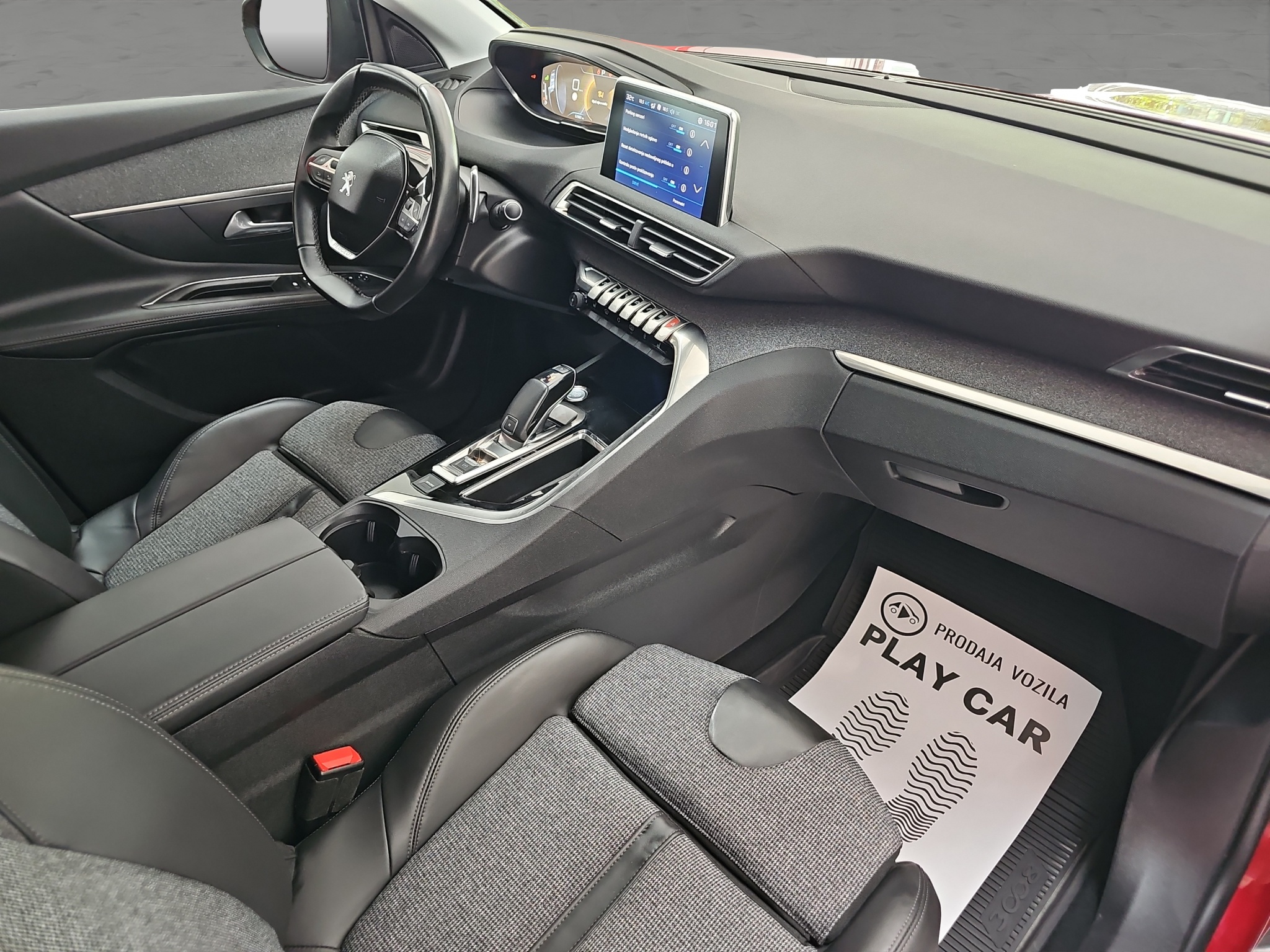 
								Peugeot 3008 T0P/N0V/MALA K.M full									