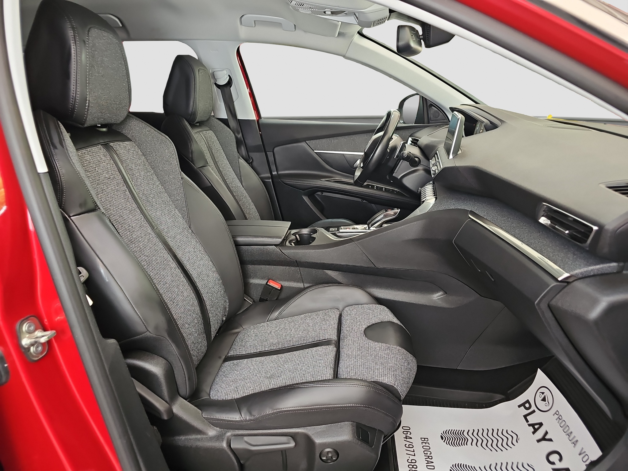
								Peugeot 3008 T0P/N0V/MALA K.M full									