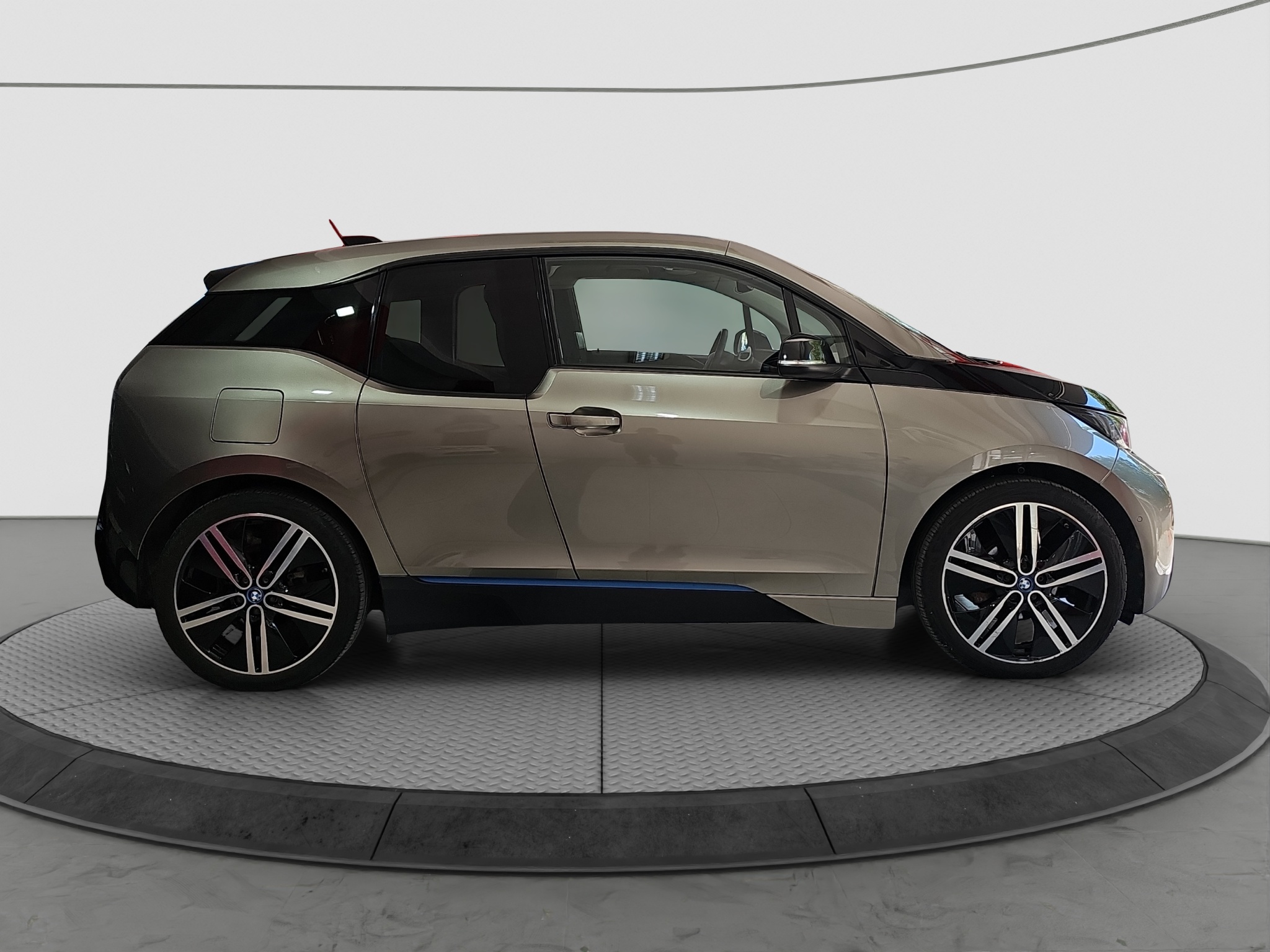 
								BMW i3 94ah/SIBER/T0P full									