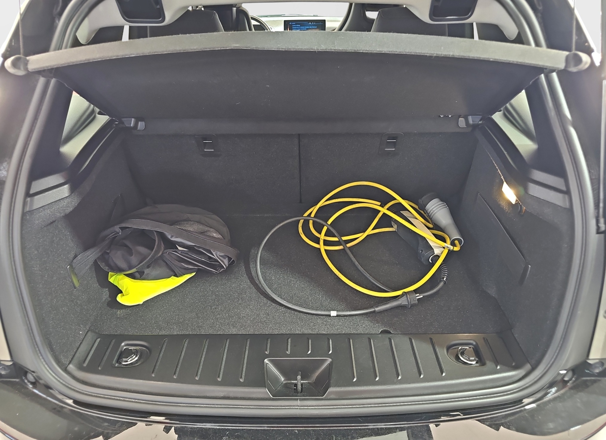 
								BMW i3 94ah/SIBER/T0P full									