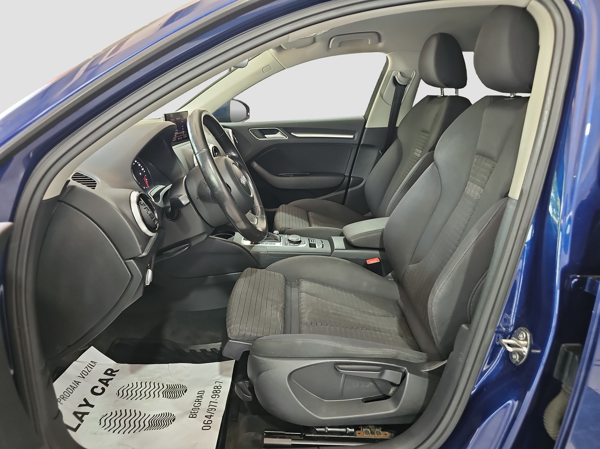 
								Audi A3 S-tronic full									
