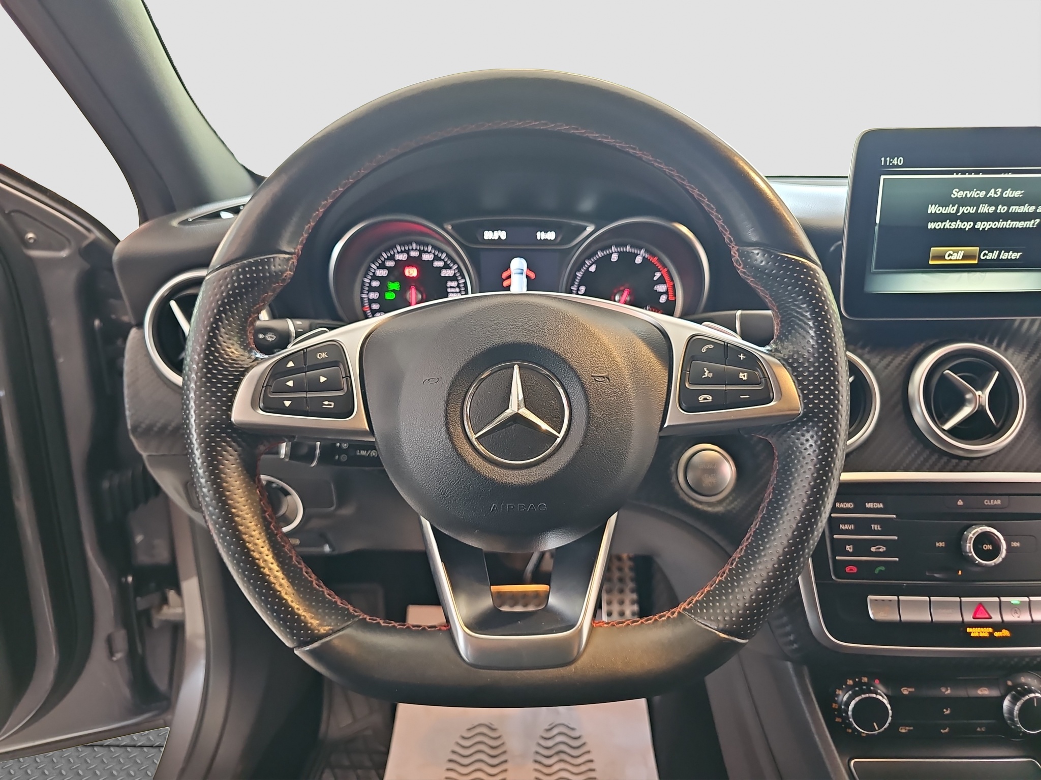 
								Mercedes Benz A 180 3 x AMG full									