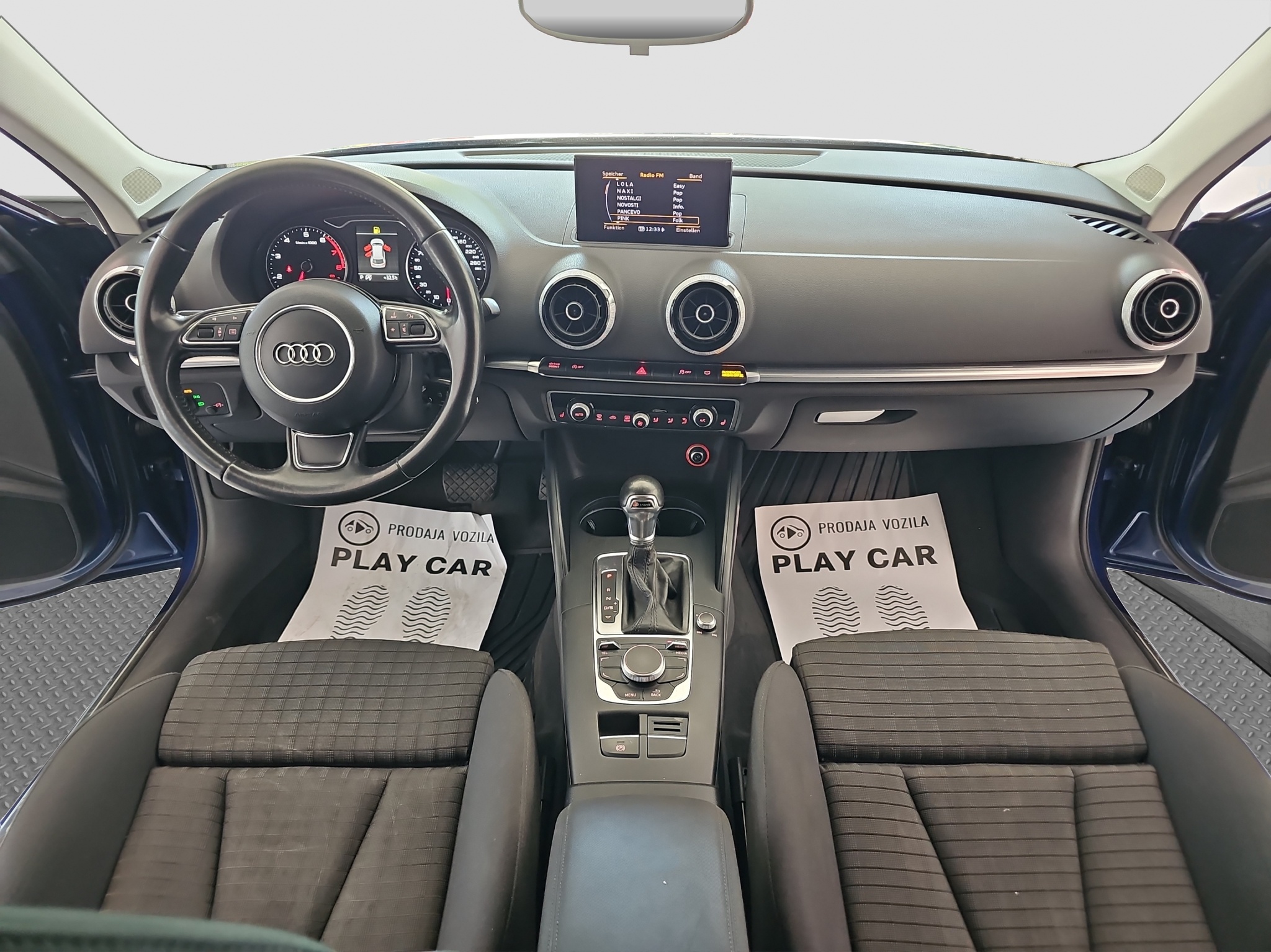 
								Audi A3 S-tronic full									