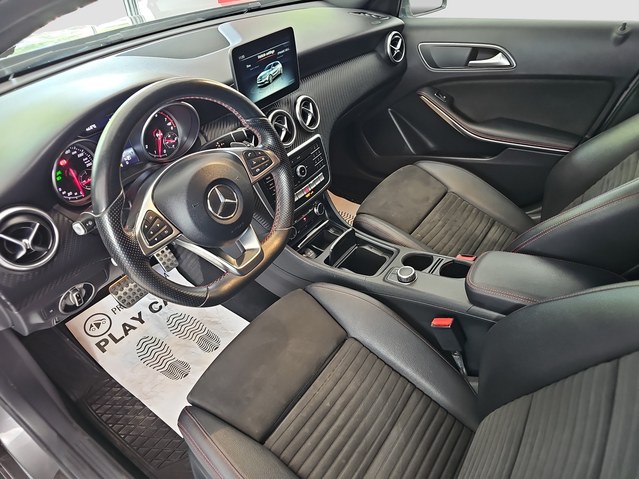 
								Mercedes Benz A 180 3 x AMG full									