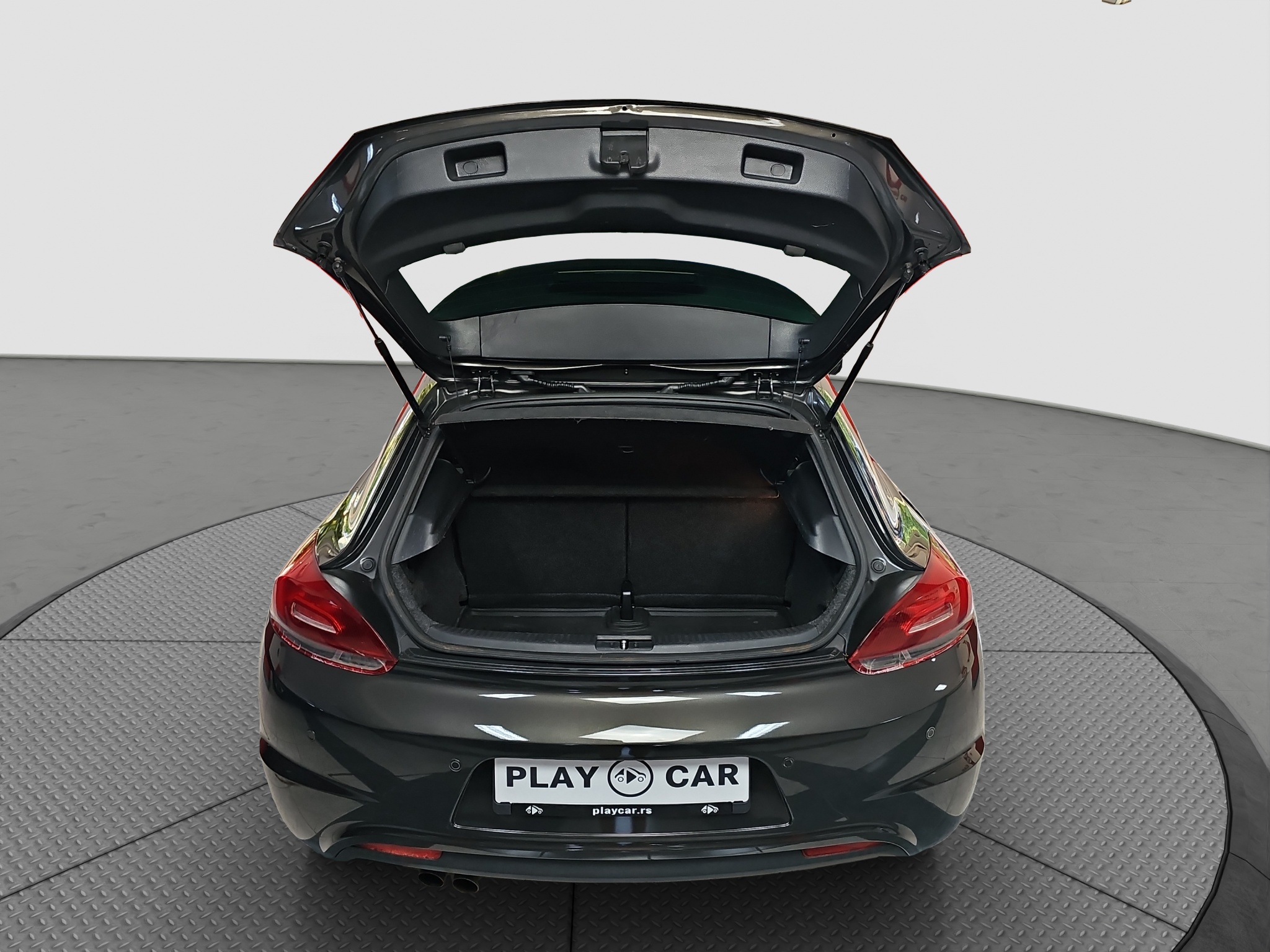 
								Volkswagen Scirocco R-line full									