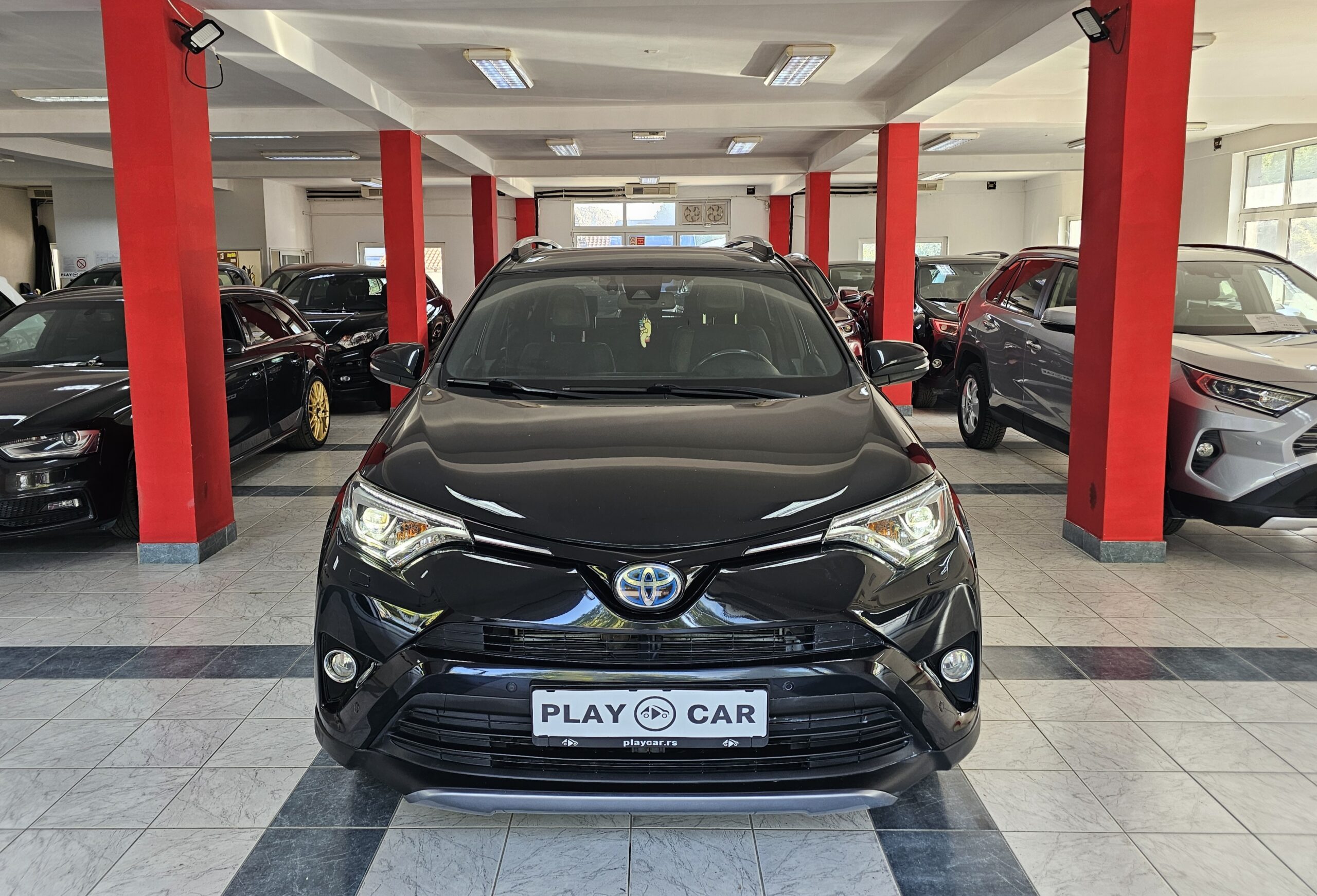 
								Toyota RAV 4 Hybrid/T0P full									