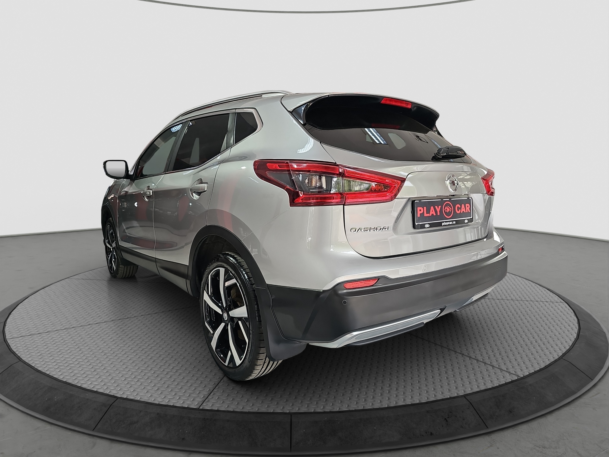 
								Nissan Qashqai TEKNA /1.5D/PANO full									