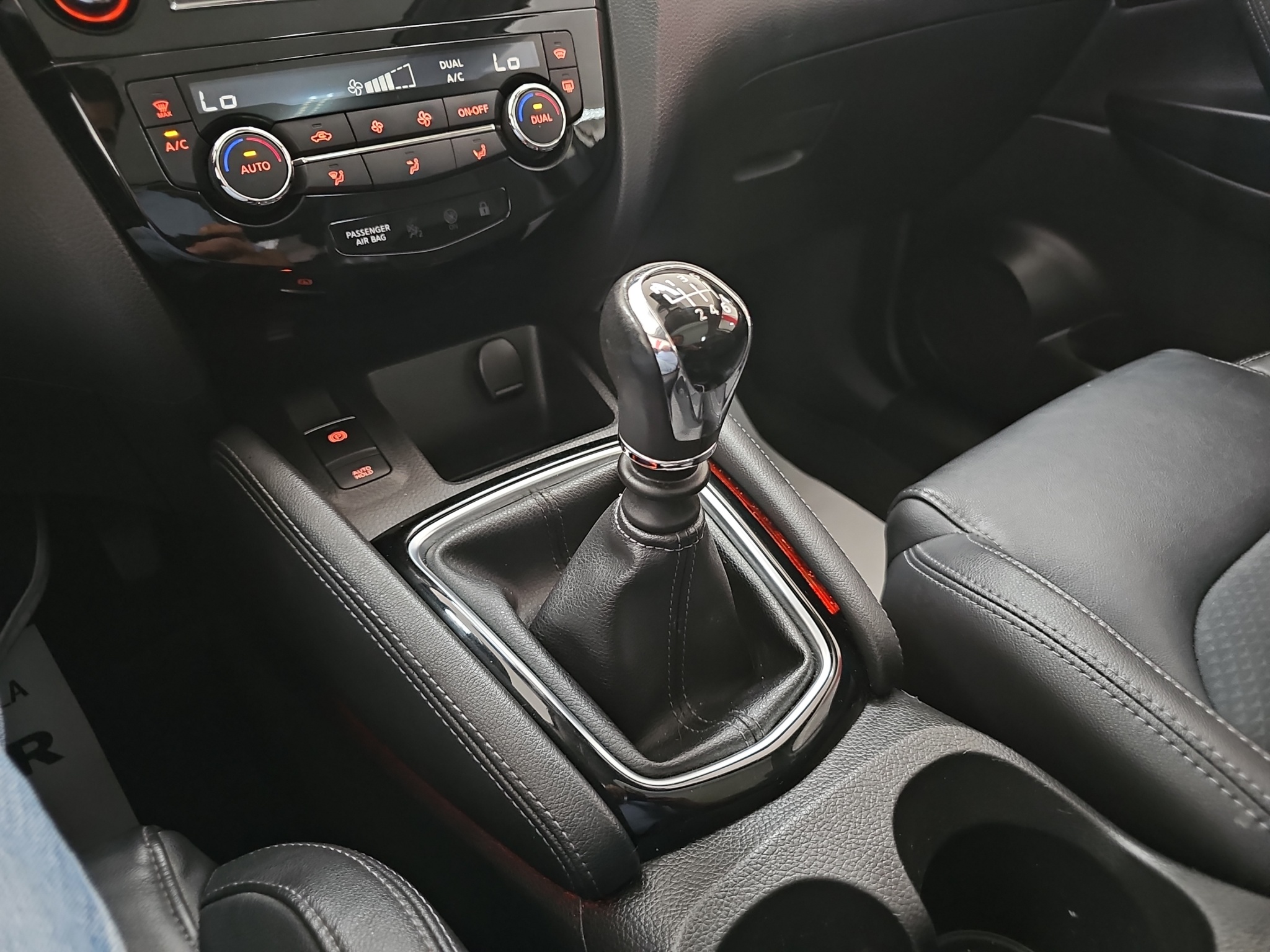
								Nissan Qashqai TEKNA /1.5D/PANO full									